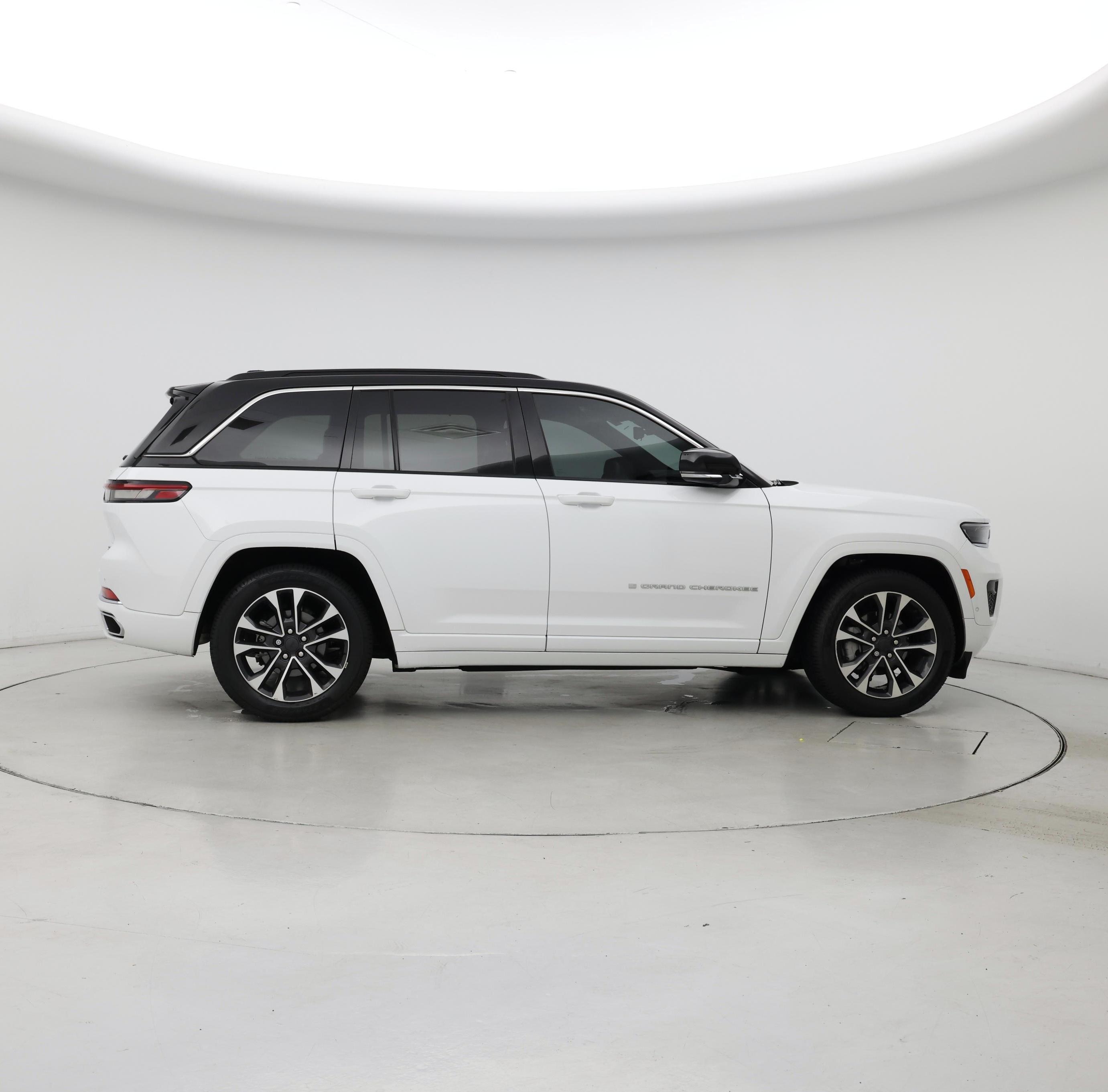 Thumbnail: 2024 Jeep Grand Cherokee - 7