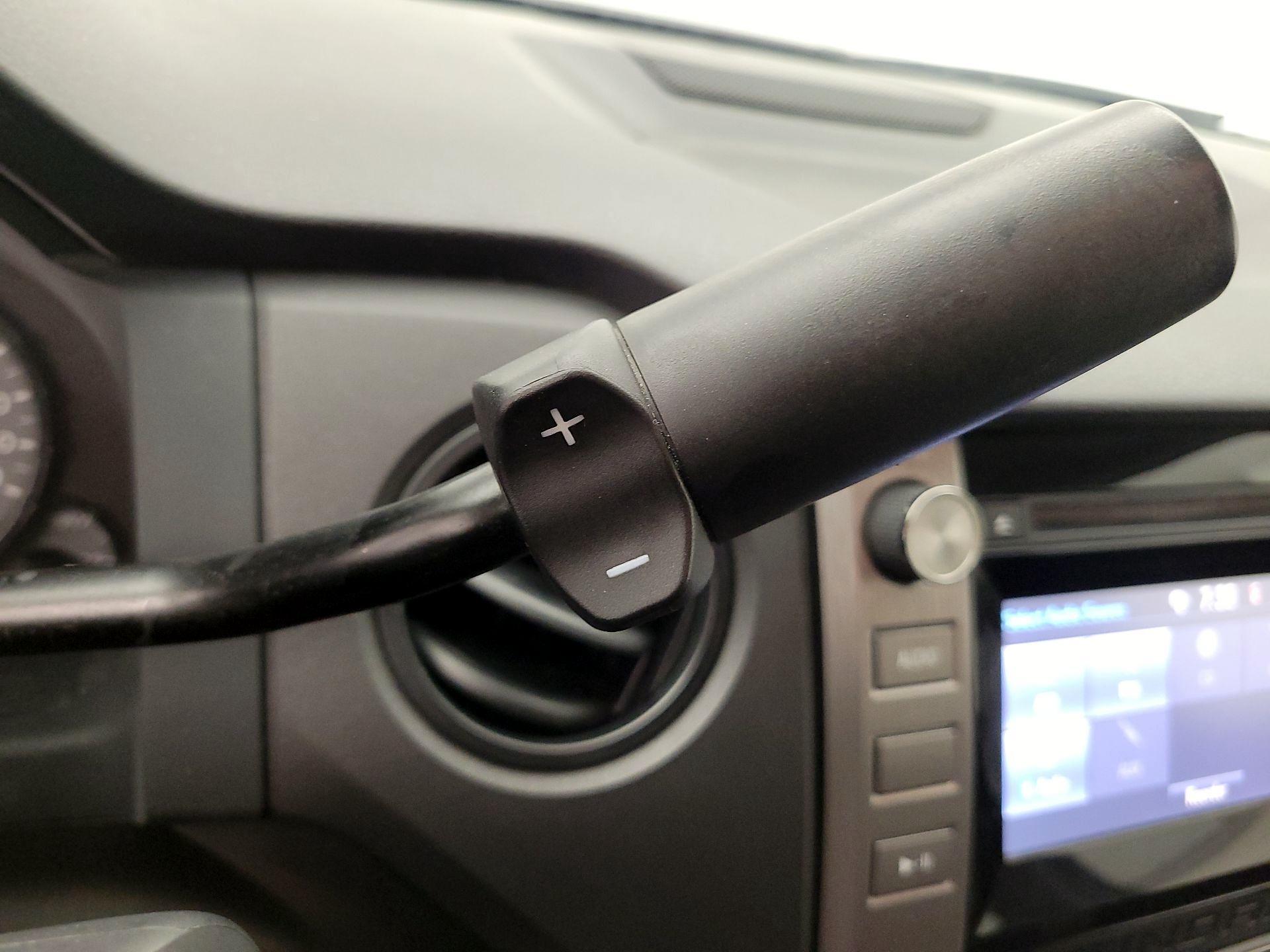 Thumbnail: 2015 Toyota Tundra - 17