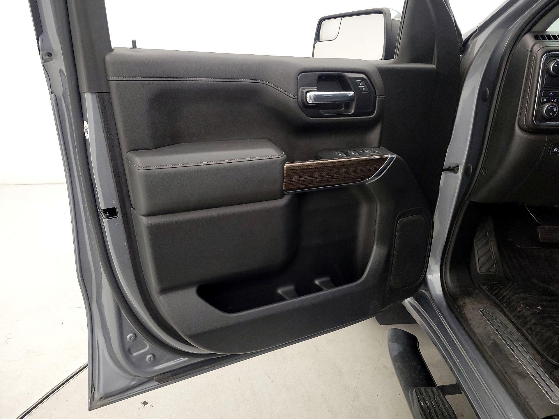 Thumbnail: 2020 Chevrolet Silverado 1500 - 12