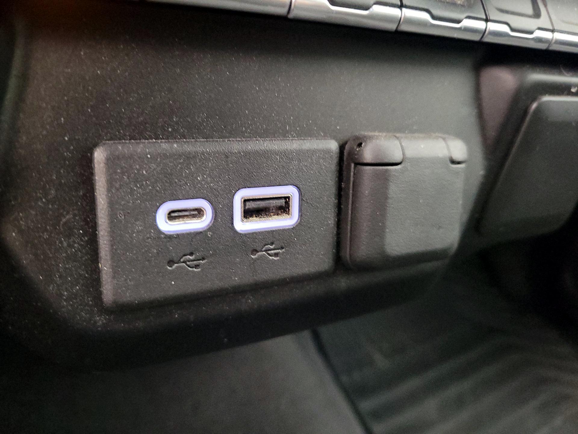 Thumbnail: 2020 Chevrolet Silverado 1500 - 18