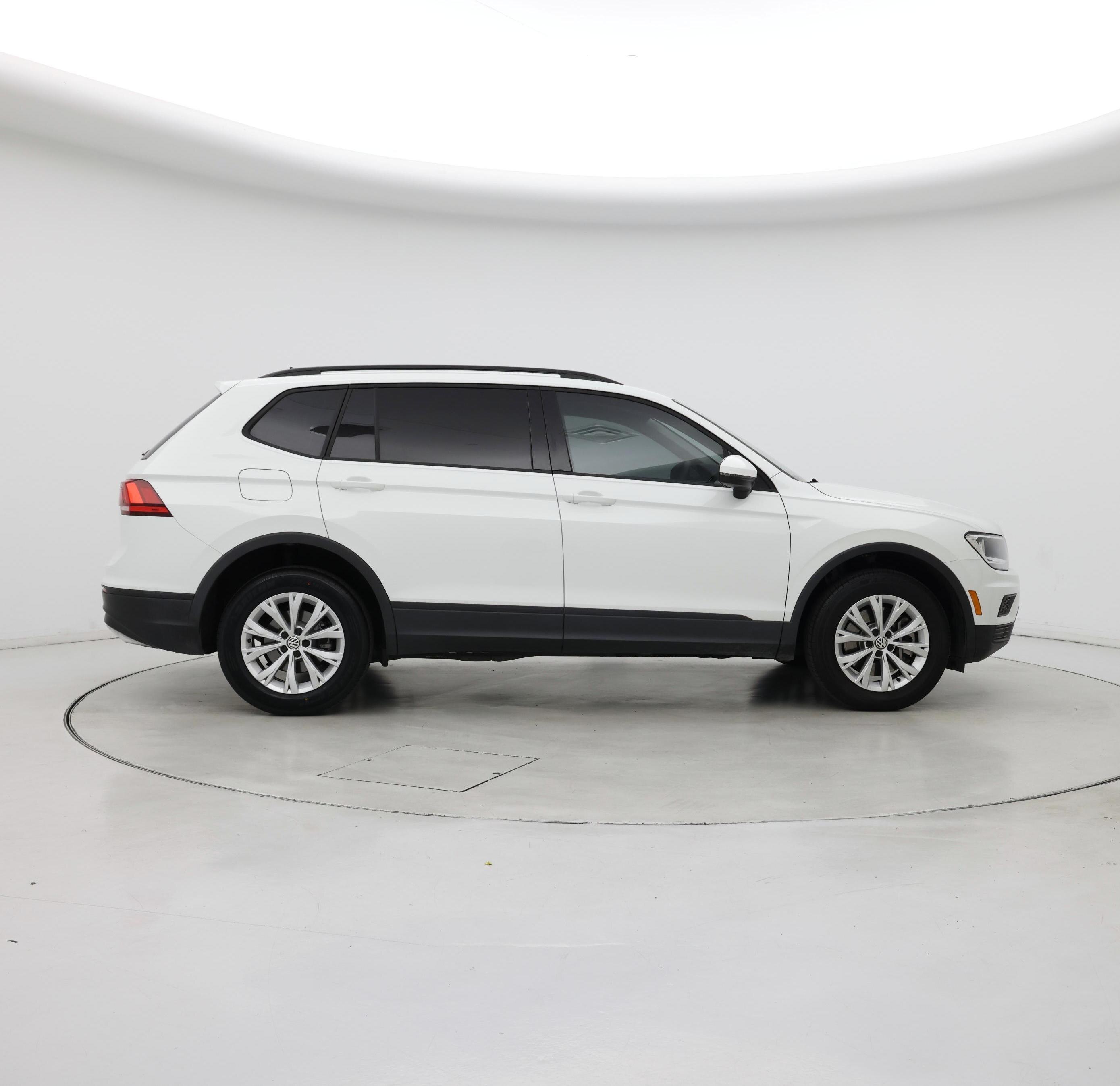 Thumbnail: 2020 Volkswagen Tiguan - 7
