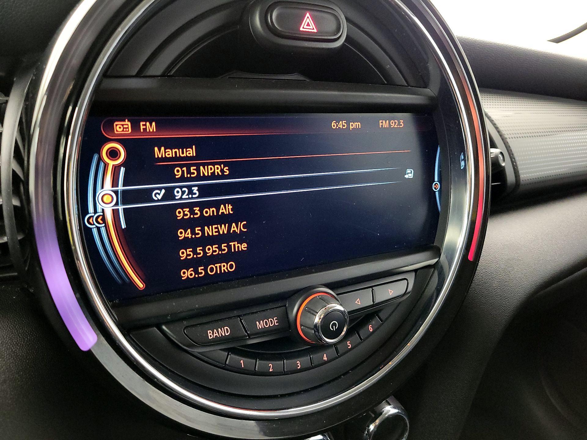 Thumbnail: 2018 MINI Cooper Hardtop - 15