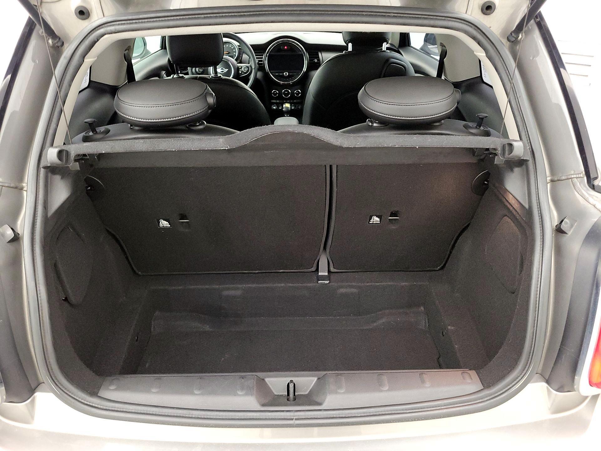 Thumbnail: 2018 MINI Cooper Hardtop - 19