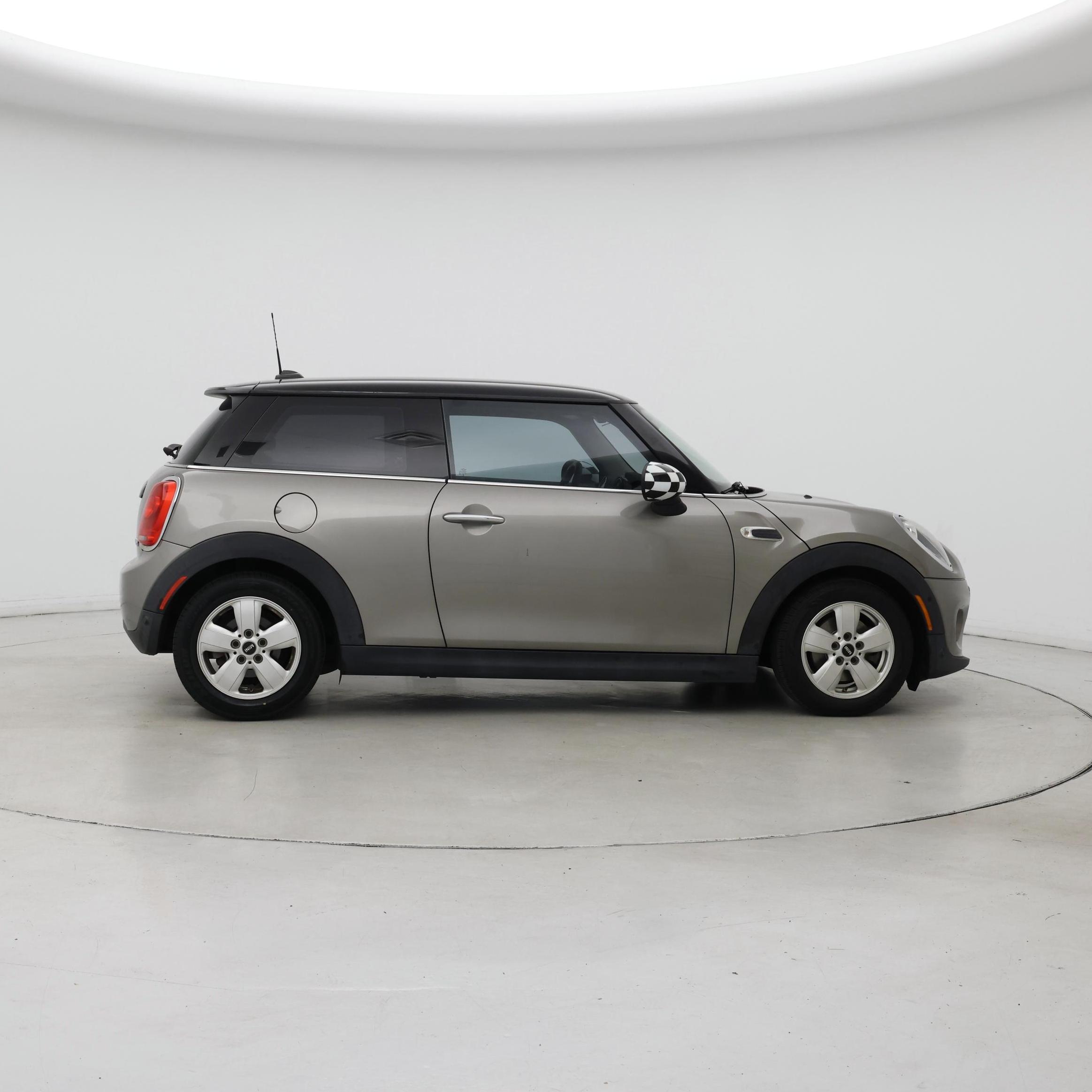 Thumbnail: 2018 MINI Cooper Hardtop - 7