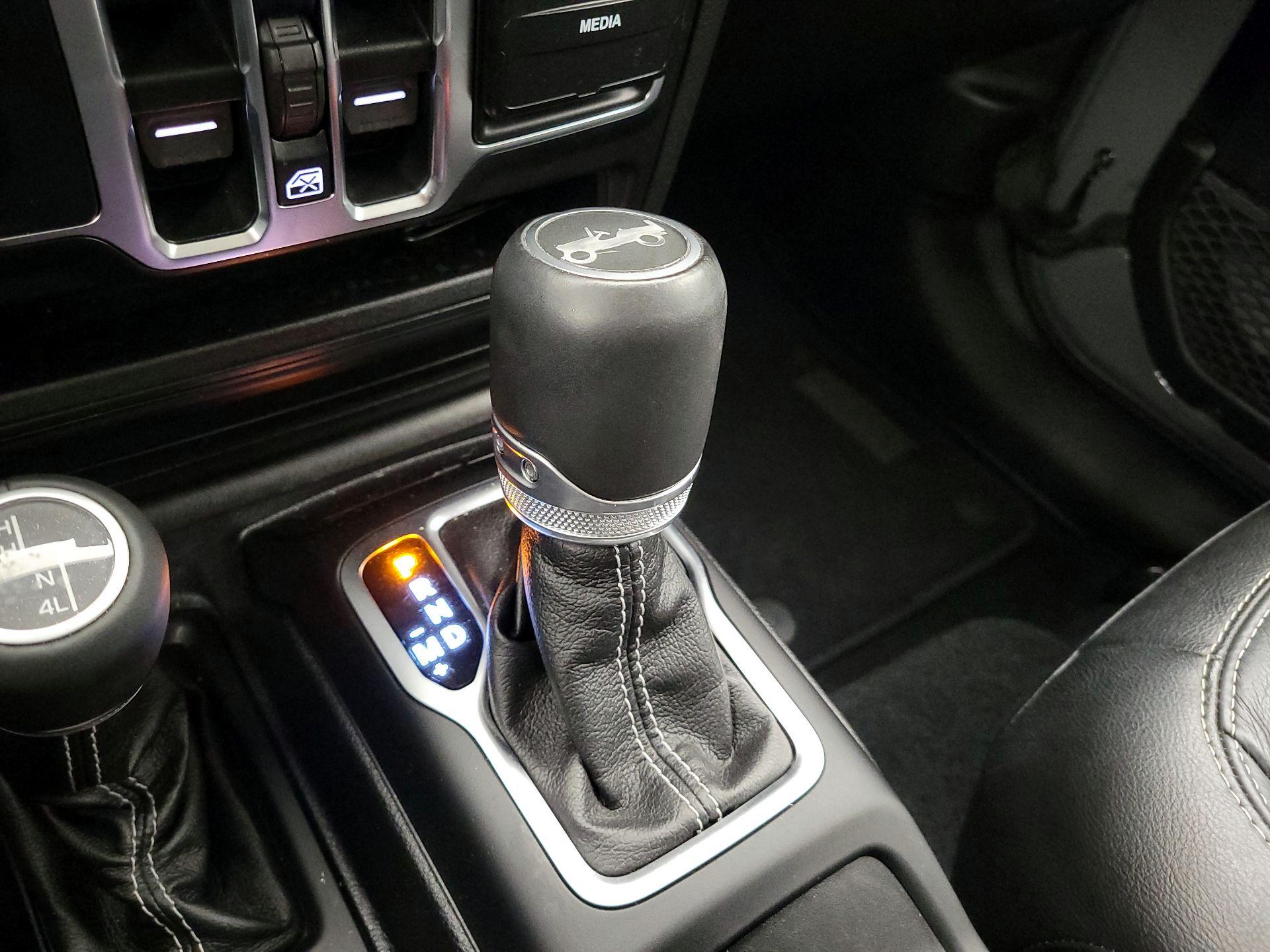 Thumbnail: 2019 Jeep Wrangler - 17
