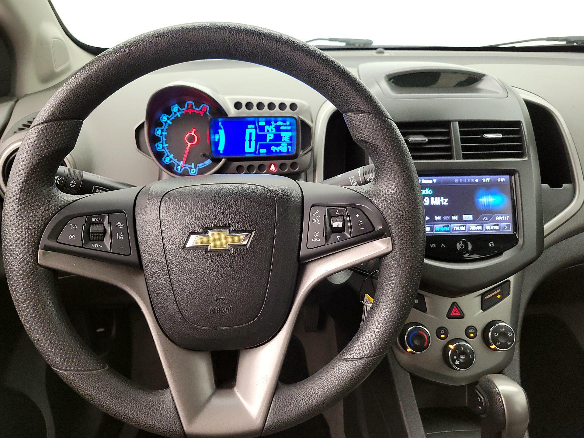Thumbnail: 2014 Chevrolet Sonic - 10
