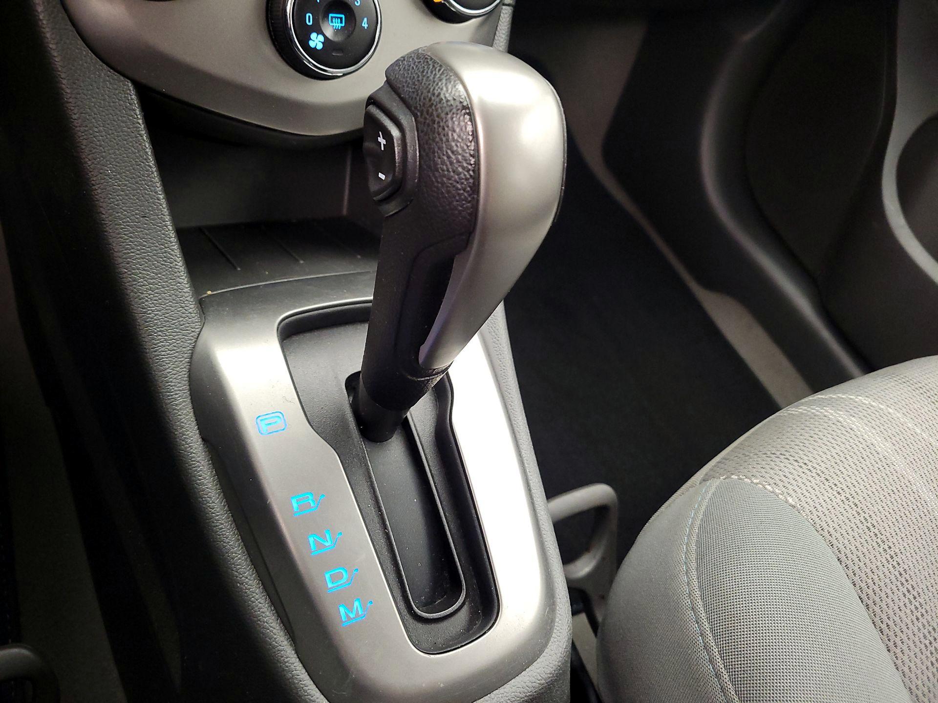 Thumbnail: 2014 Chevrolet Sonic - 17
