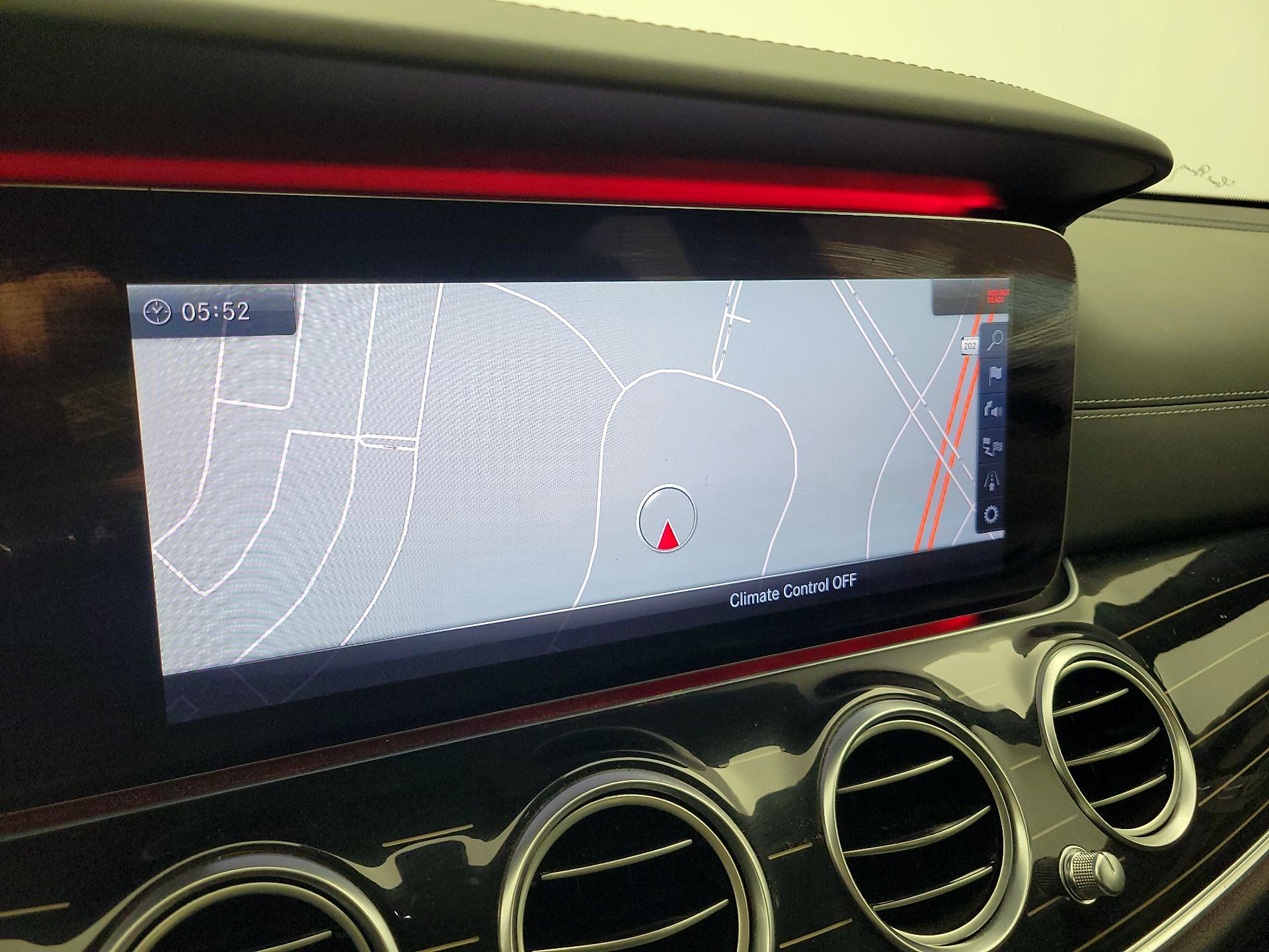 Thumbnail: 2018 Mercedes-Benz E-Class - 14