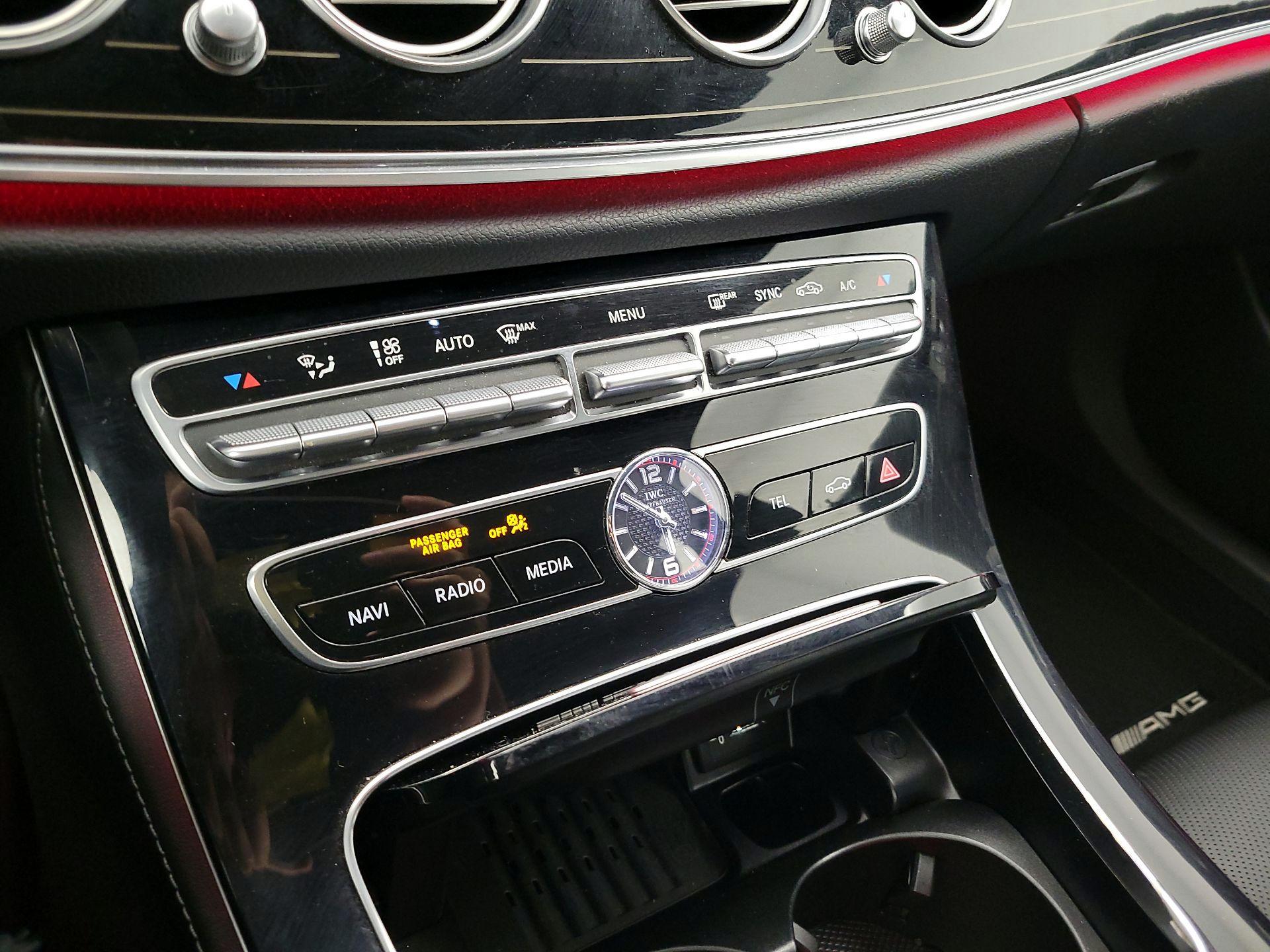 Thumbnail: 2018 Mercedes-Benz E-Class - 17