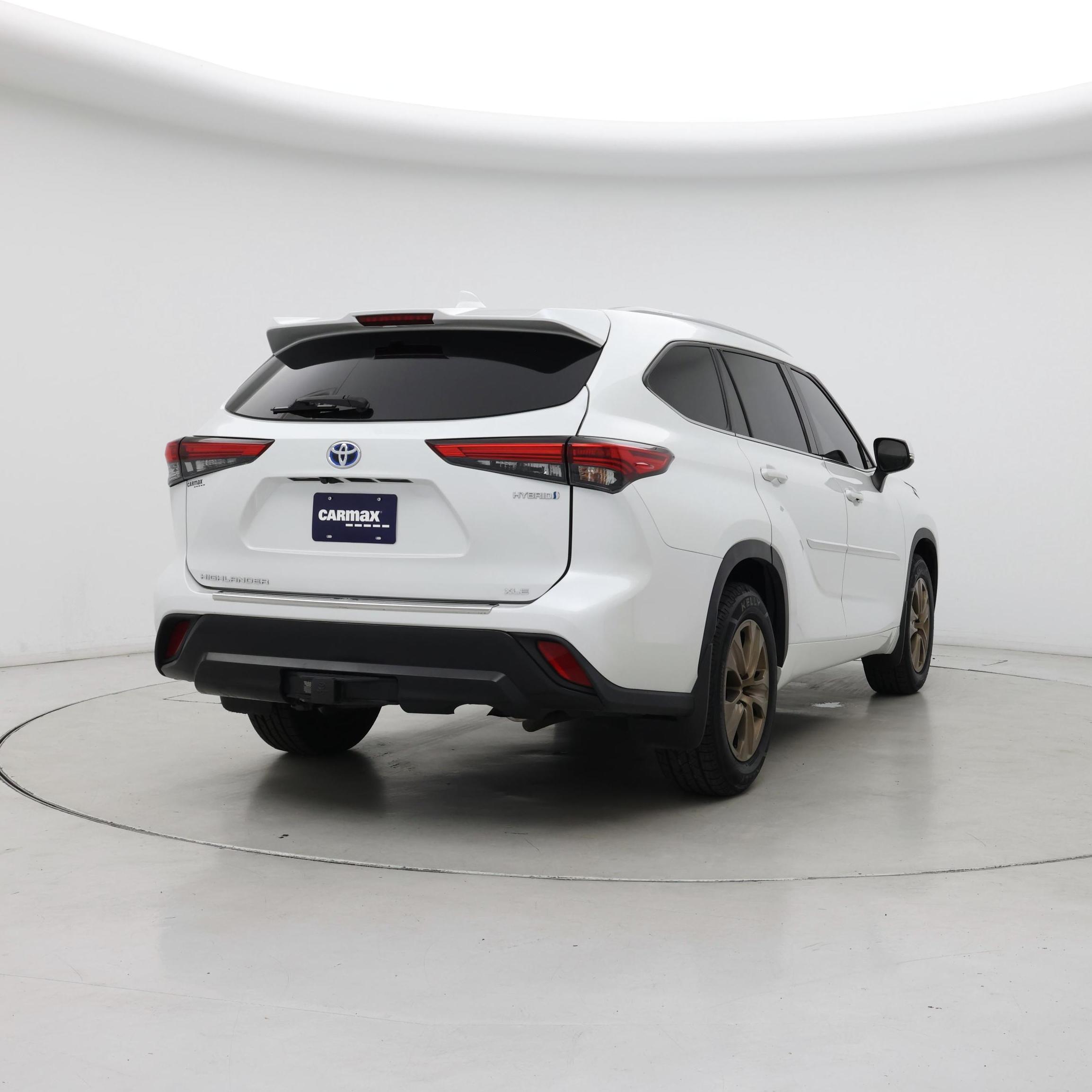 Thumbnail: 2022 Toyota Highlander - 8