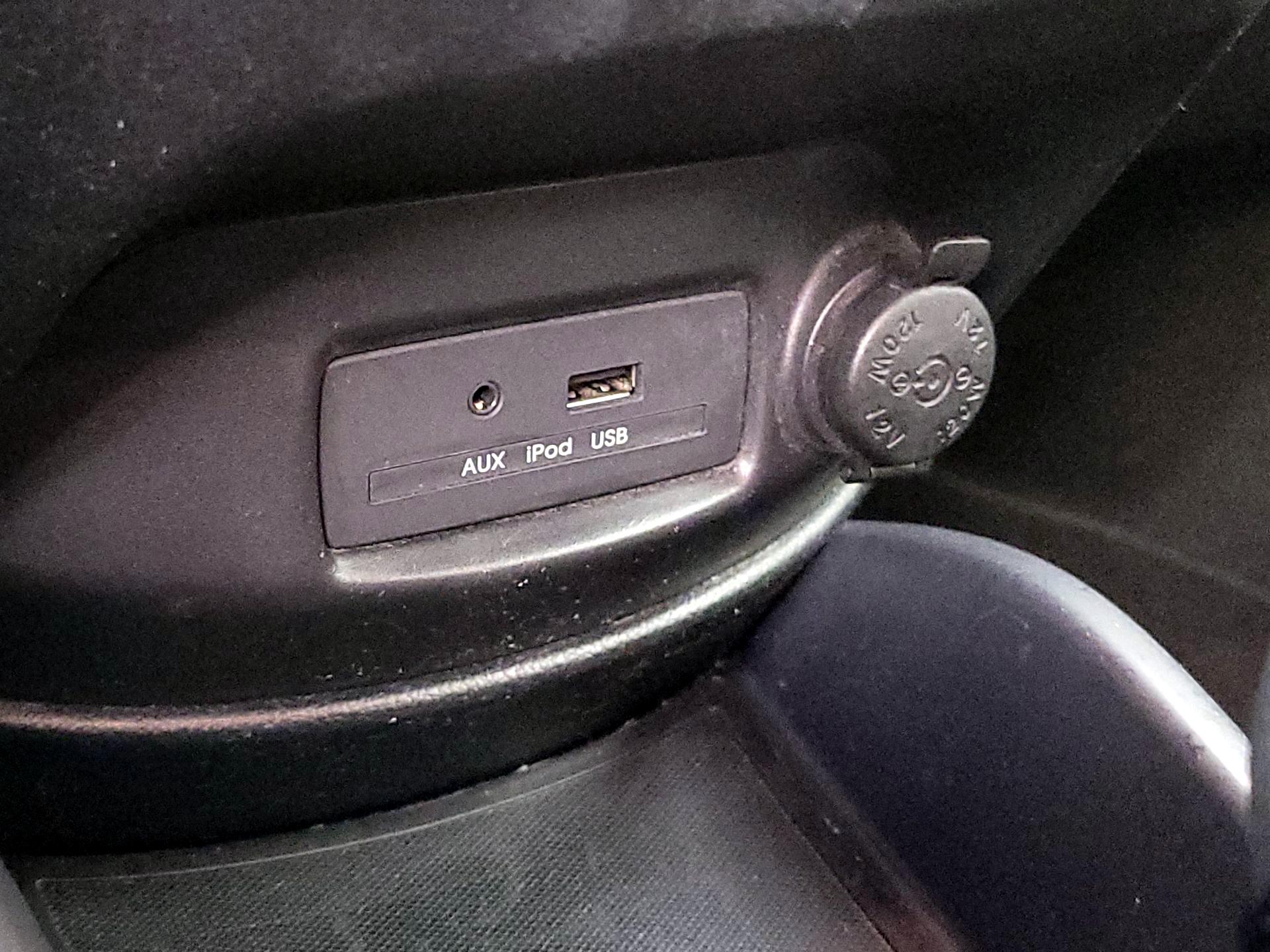 Thumbnail: 2013 Kia Soul - 17