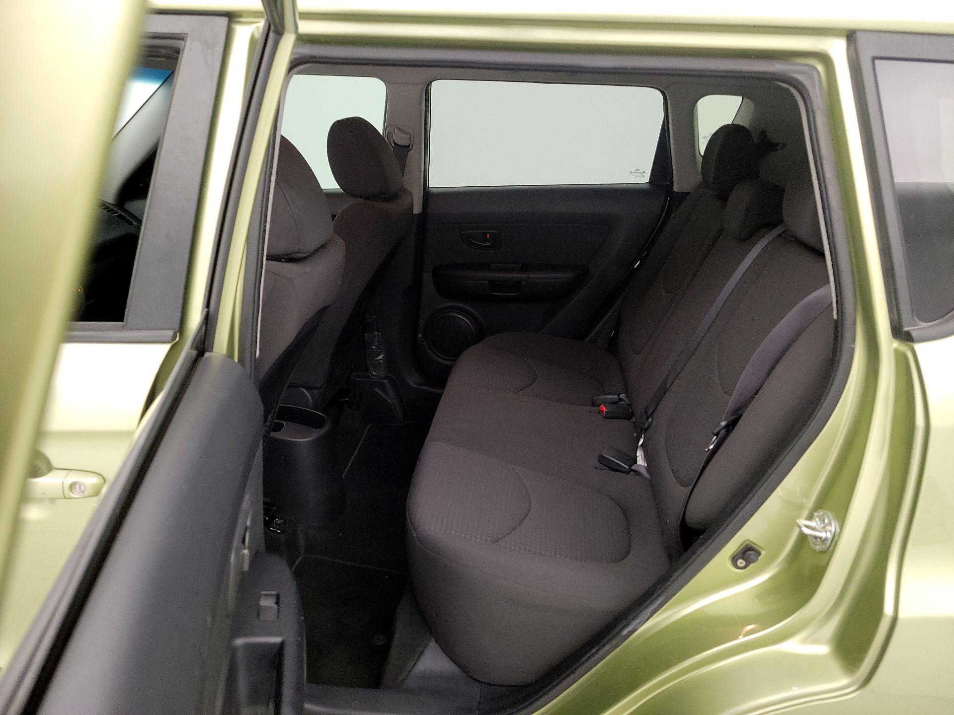 Thumbnail: 2013 Kia Soul - 18