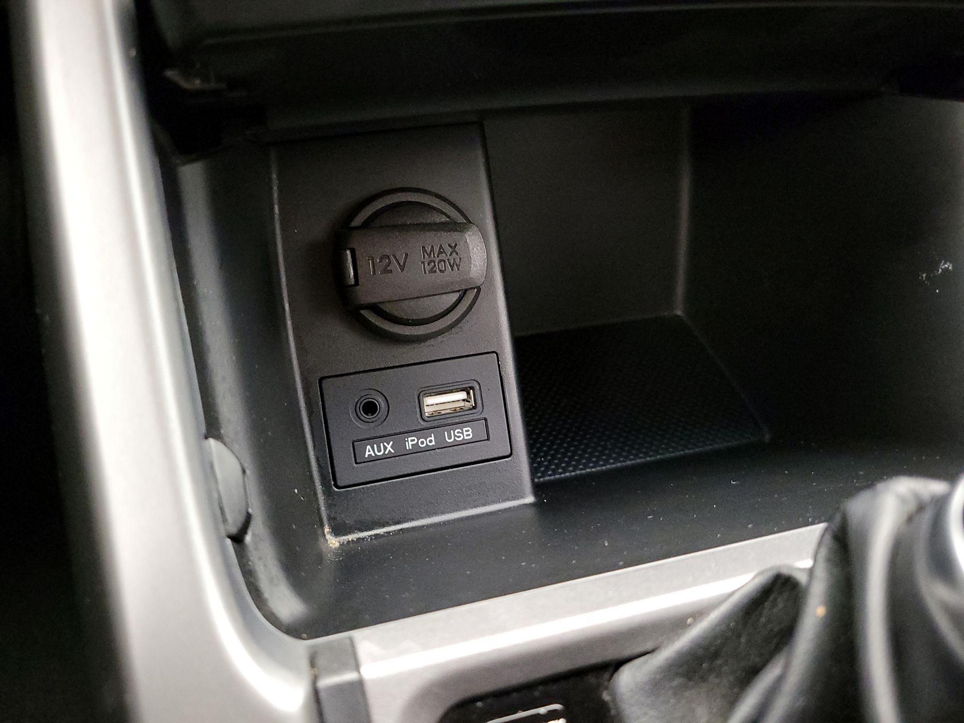 Thumbnail: 2015 Hyundai Elantra - 19