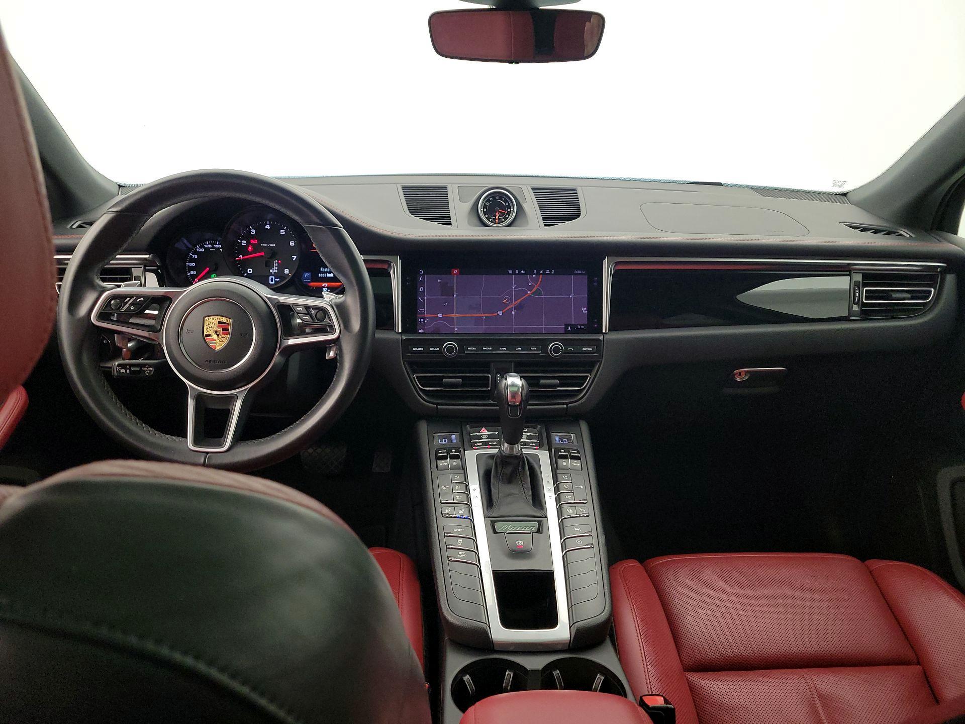 Thumbnail: 2020 Porsche Macan - 9
