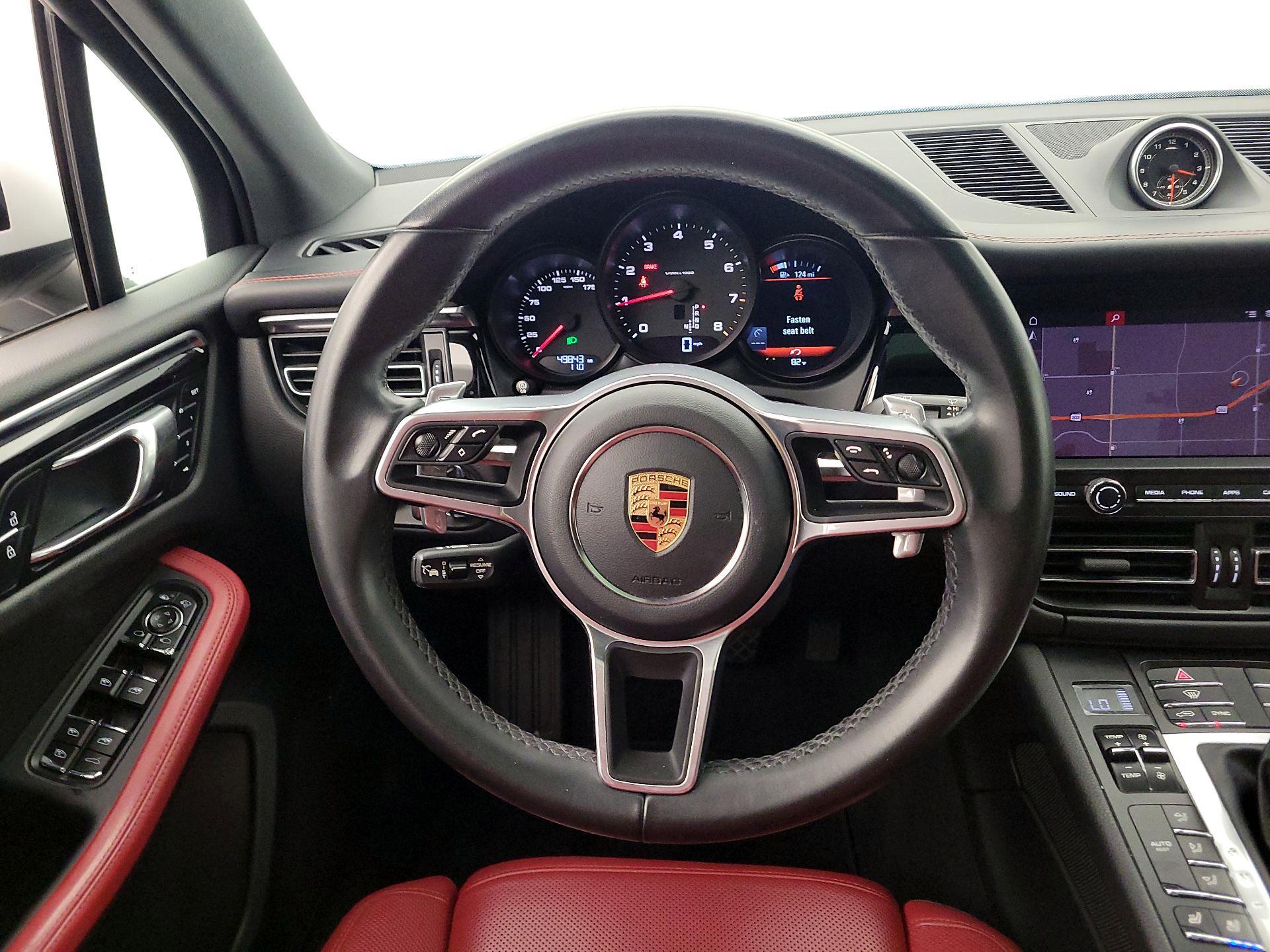 Thumbnail: 2020 Porsche Macan - 10
