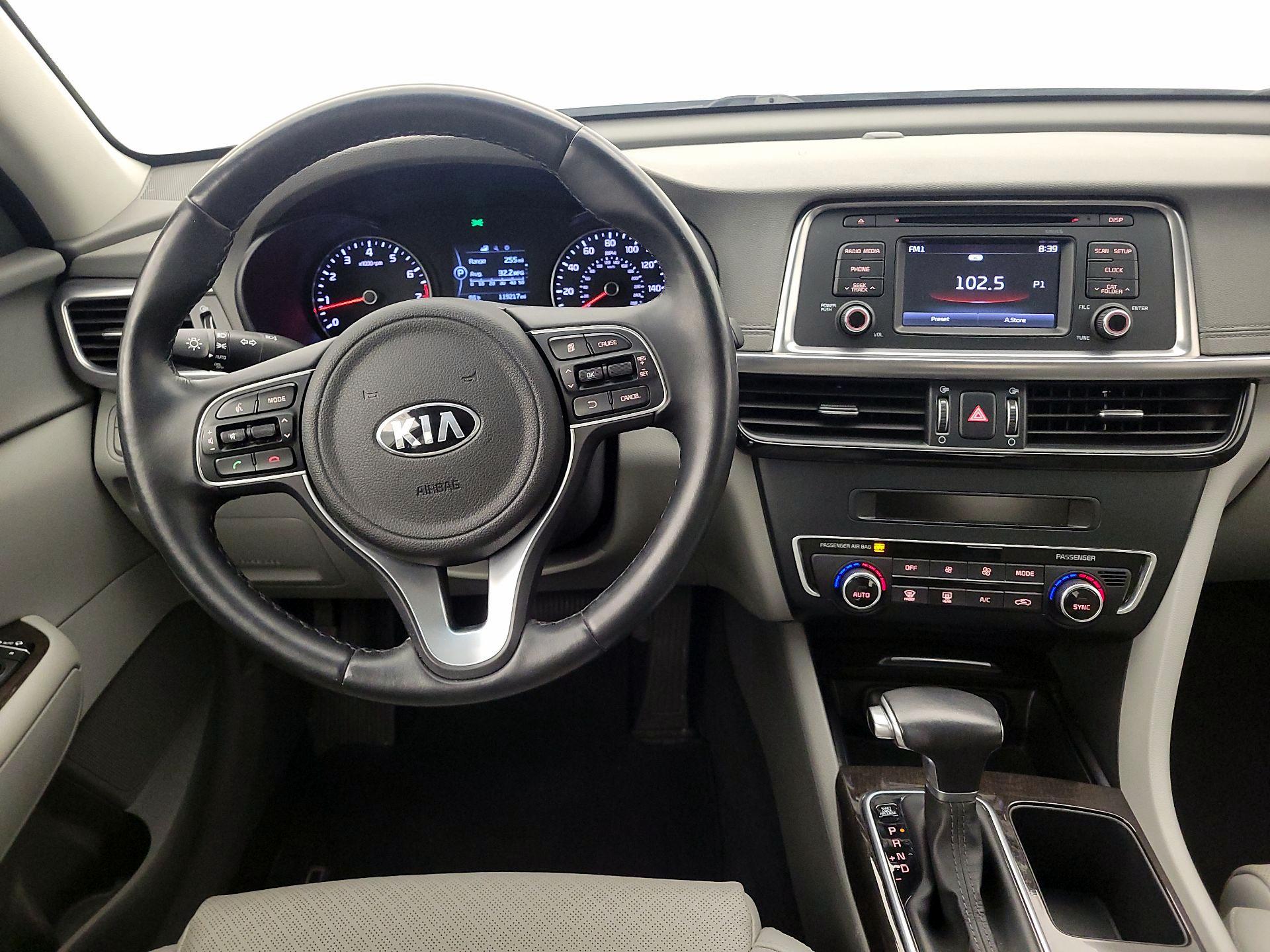 Thumbnail: 2016 Kia Optima - 10