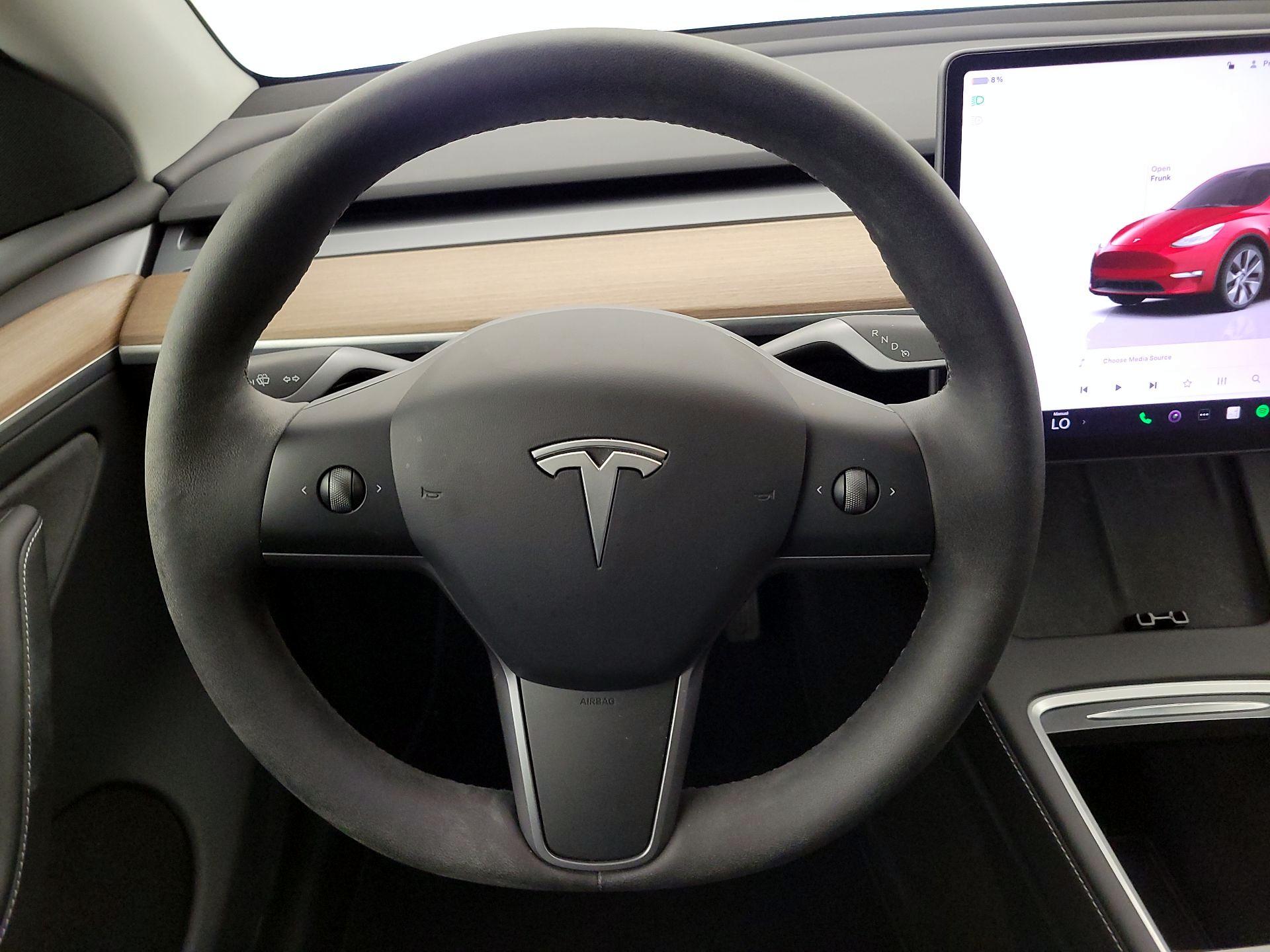 Thumbnail: 2023 Tesla Model Y - 10