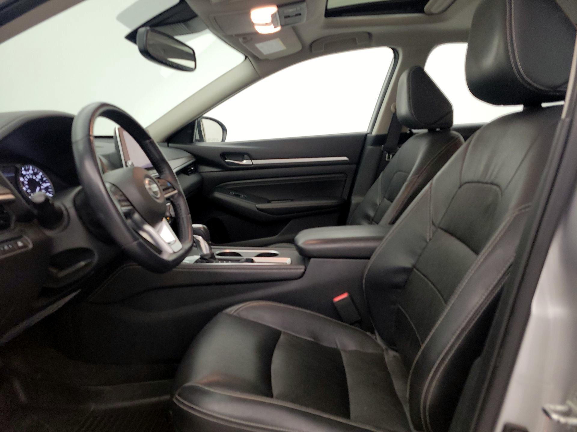 Thumbnail: 2019 Nissan Altima - 11