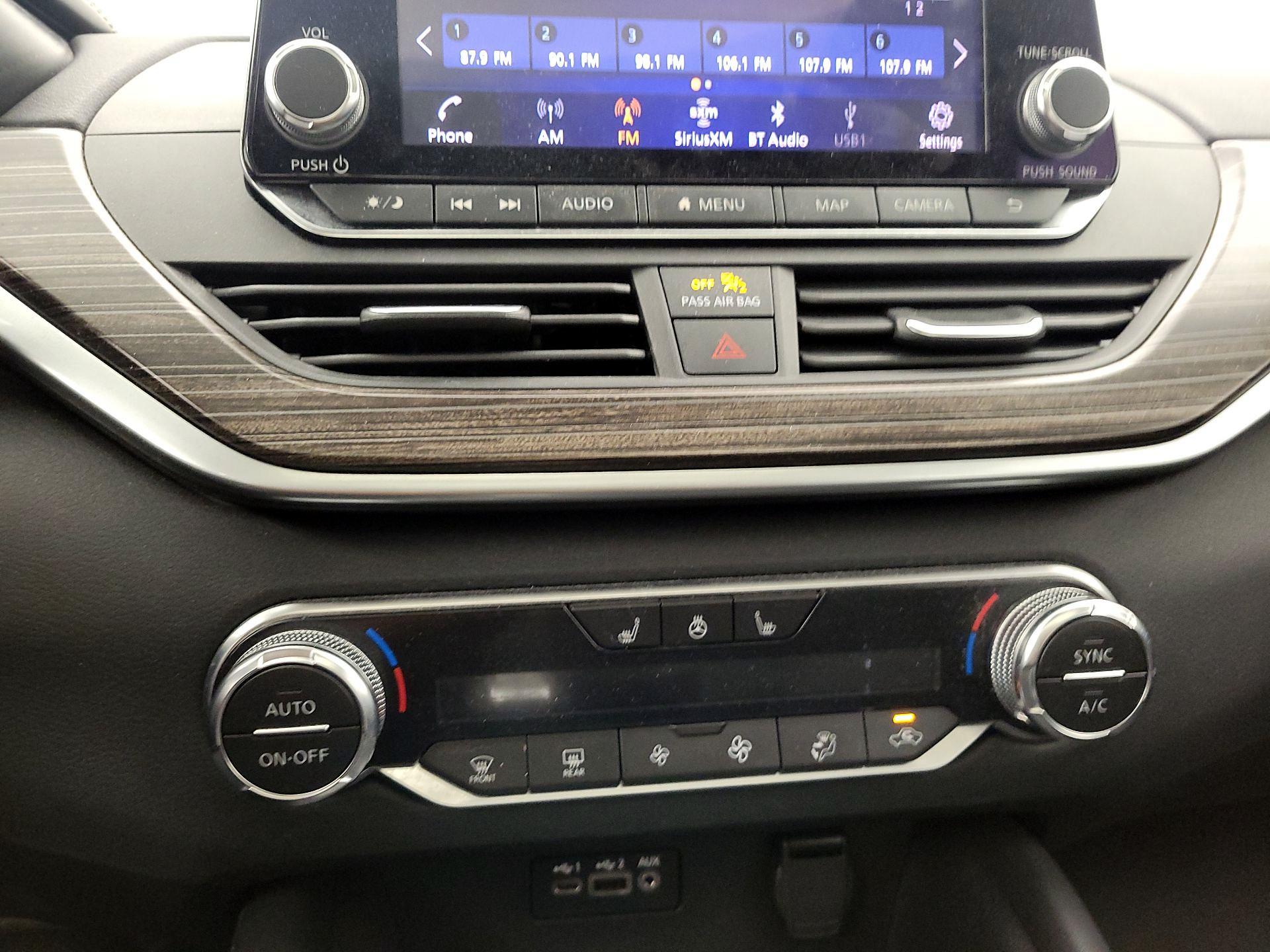 Thumbnail: 2019 Nissan Altima - 17