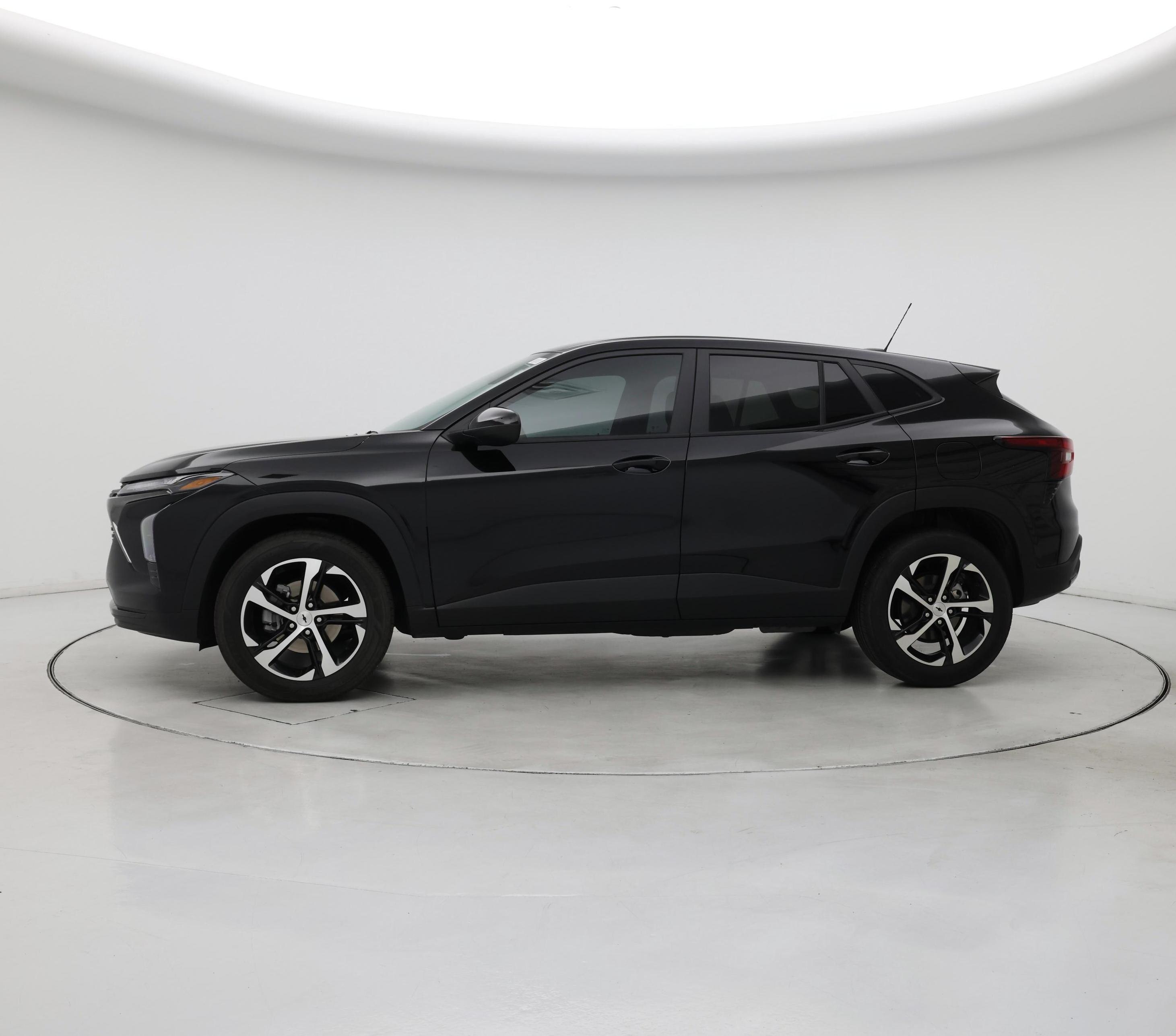 Thumbnail: 2024 Chevrolet Trax - 3