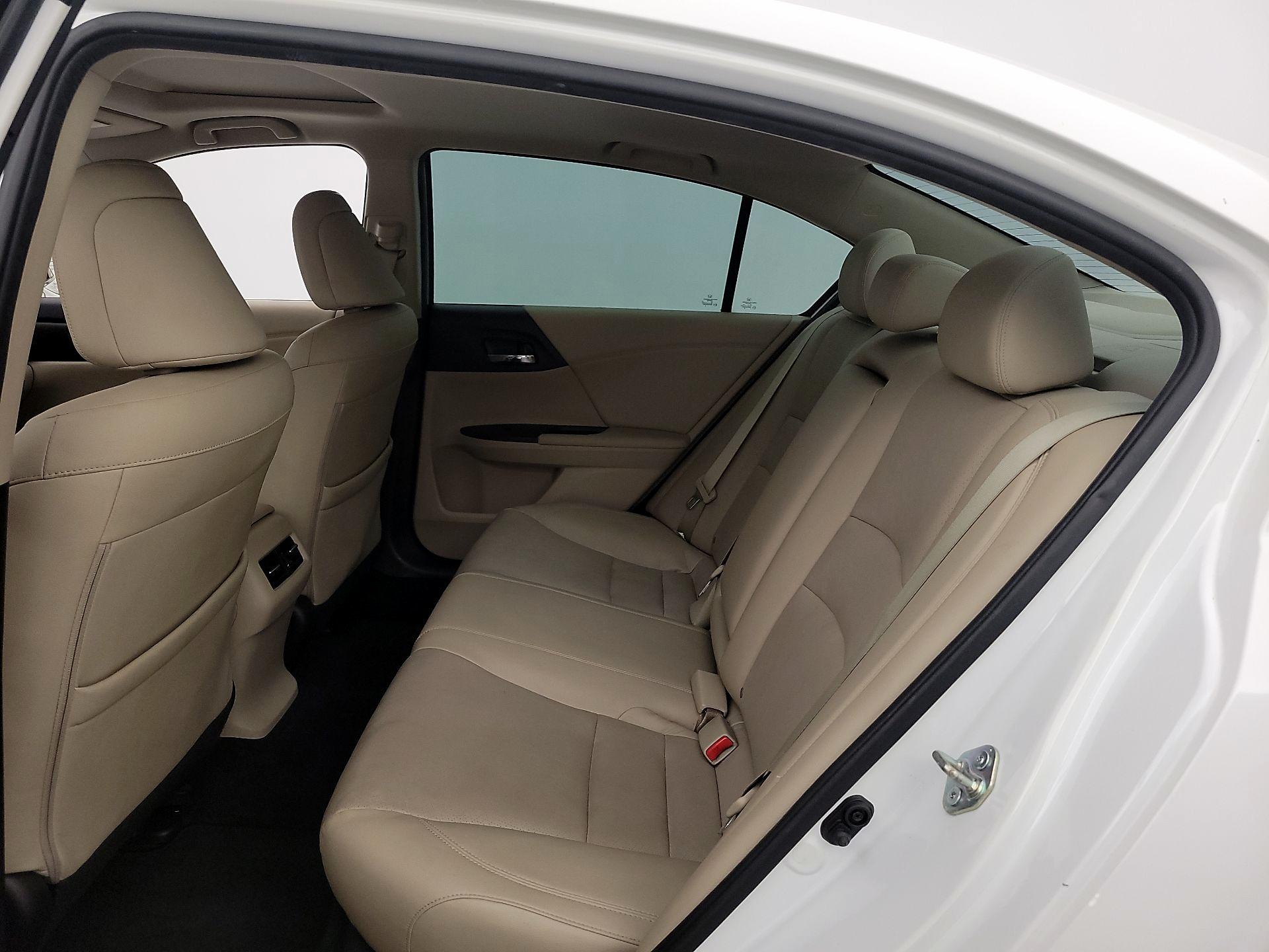 Thumbnail: 2015 Honda Accord - 20