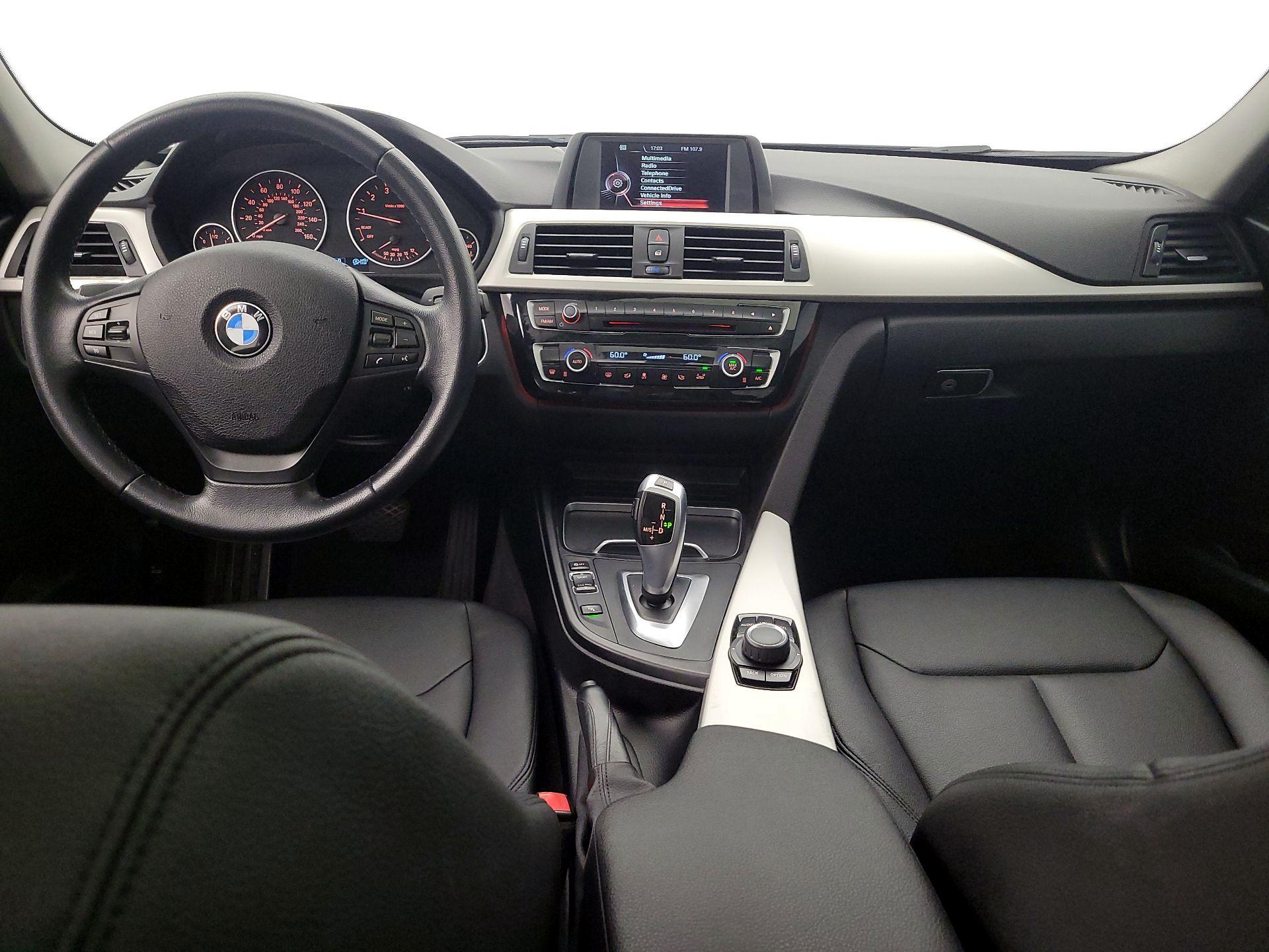 Thumbnail: 2016 BMW 3 Series - 9
