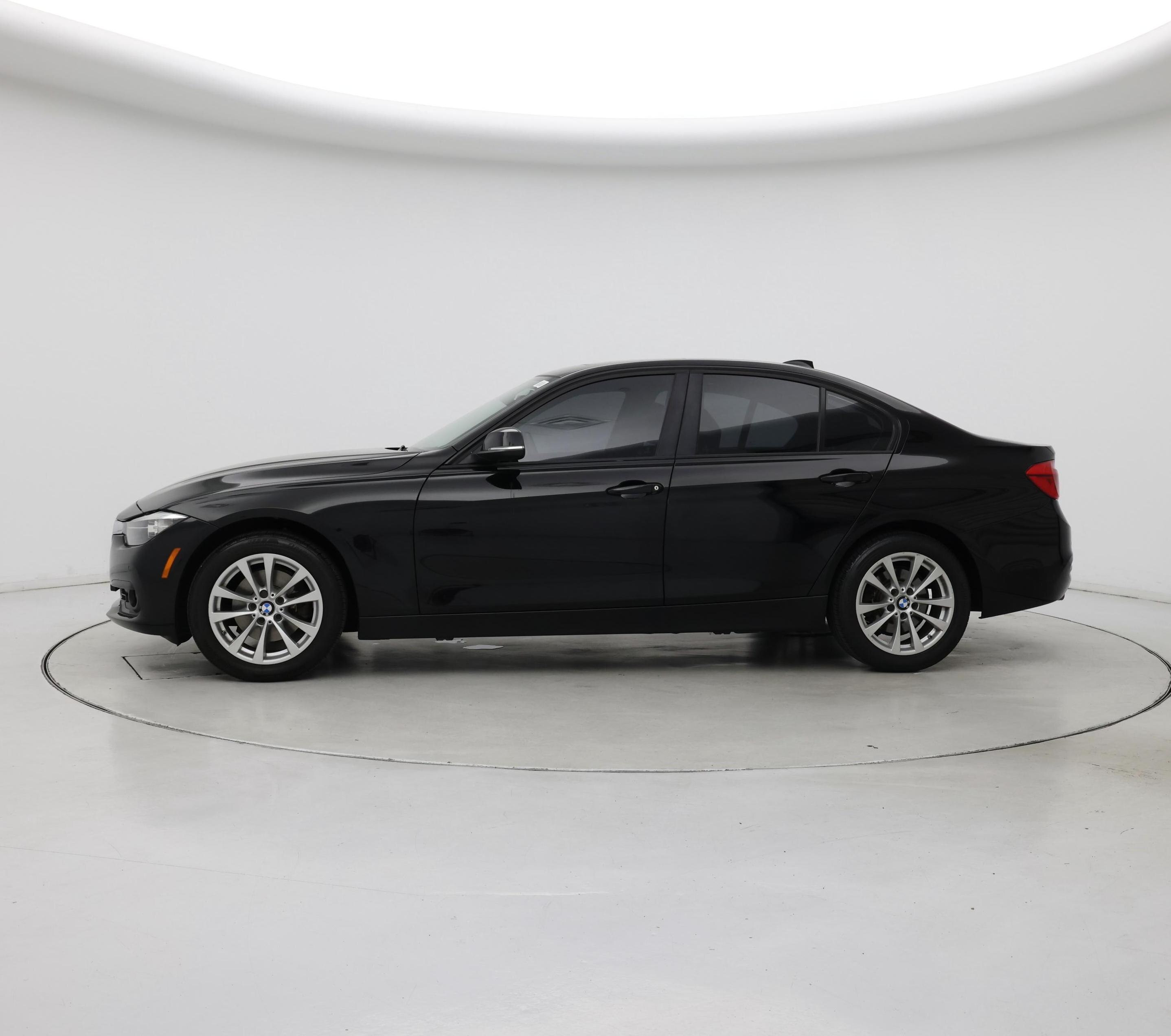 Thumbnail: 2016 BMW 3 Series - 3