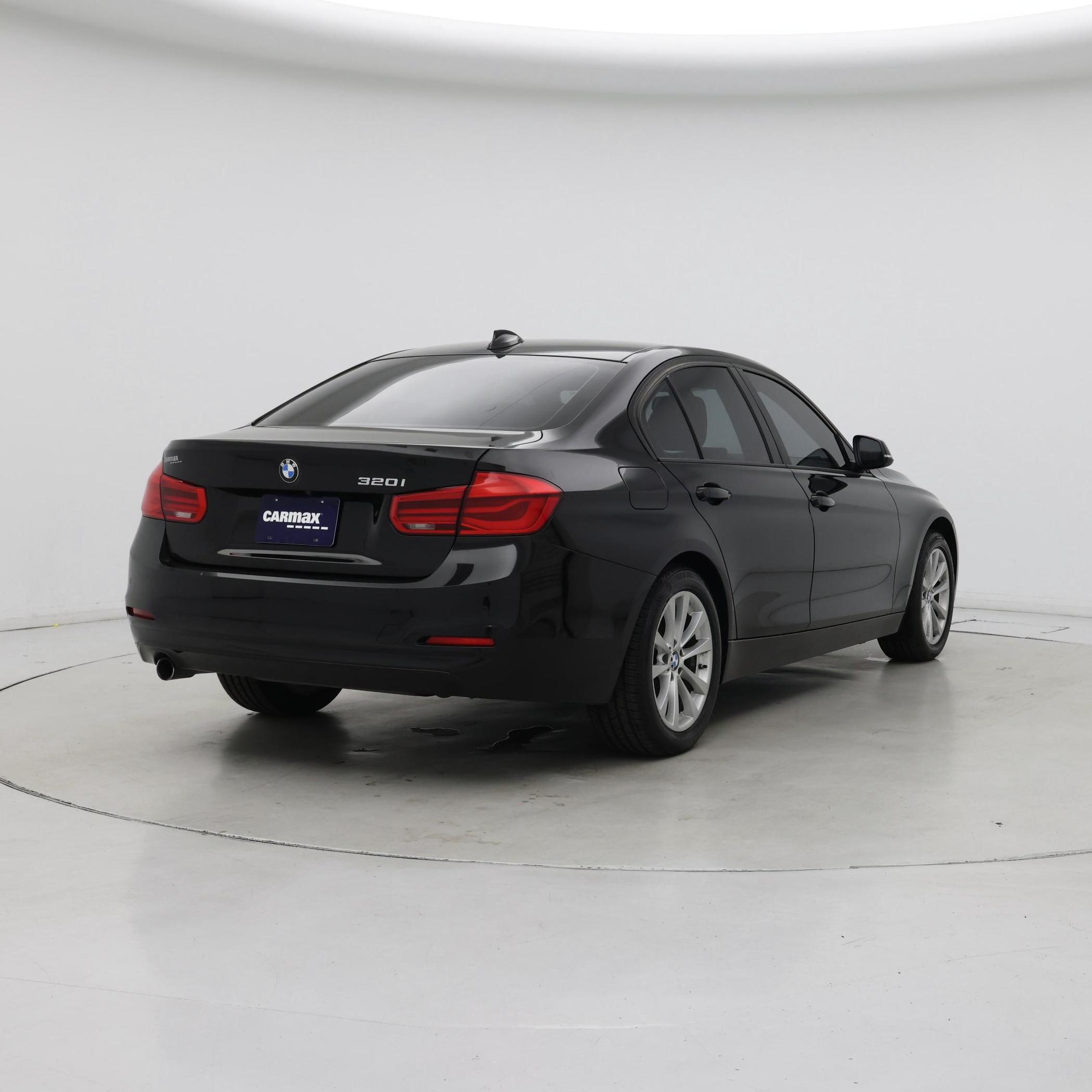 Thumbnail: 2016 BMW 3 Series - 8