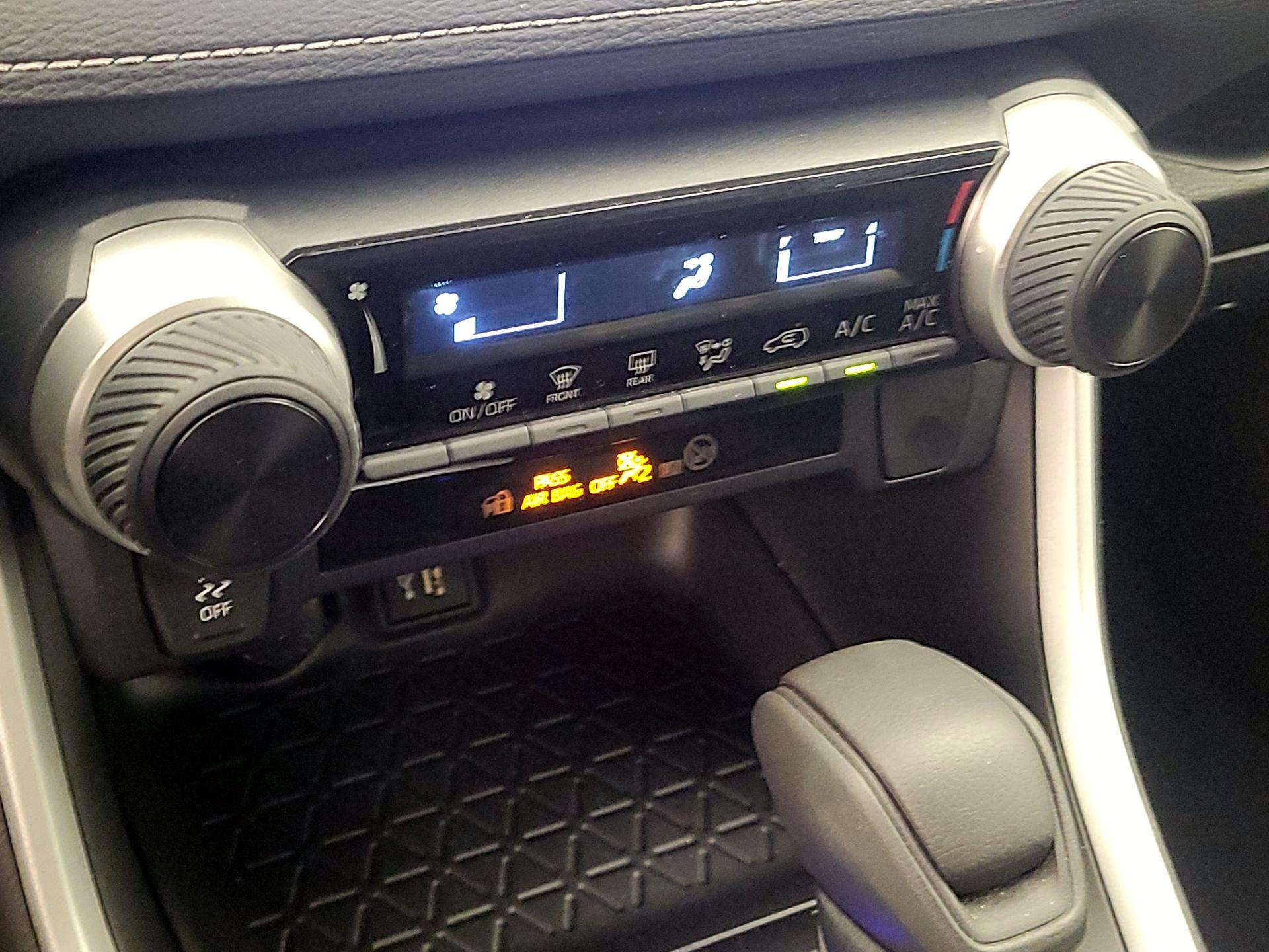Thumbnail: 2023 Toyota RAV4 - 16
