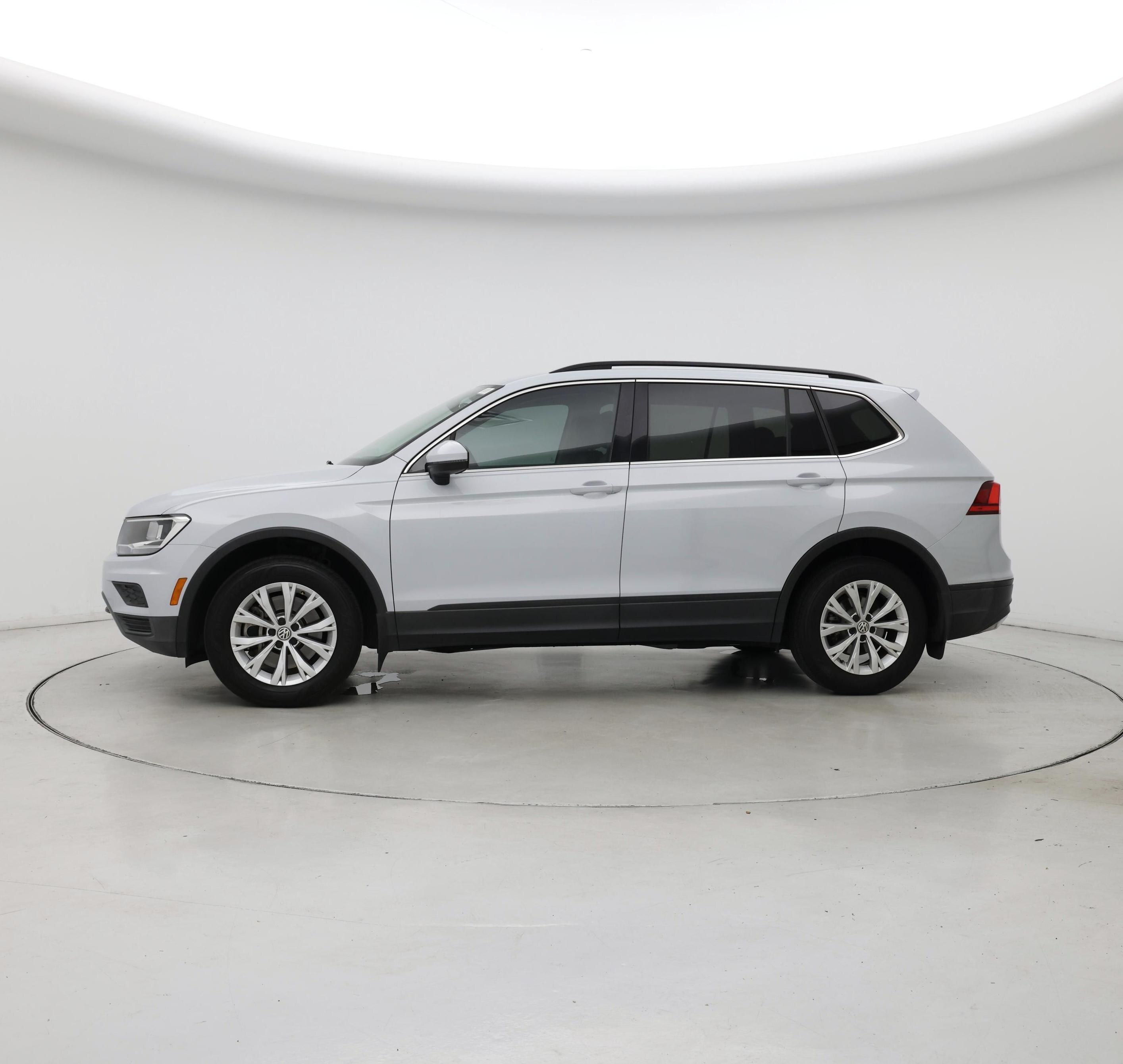 Thumbnail: 2019 Volkswagen Tiguan - 3
