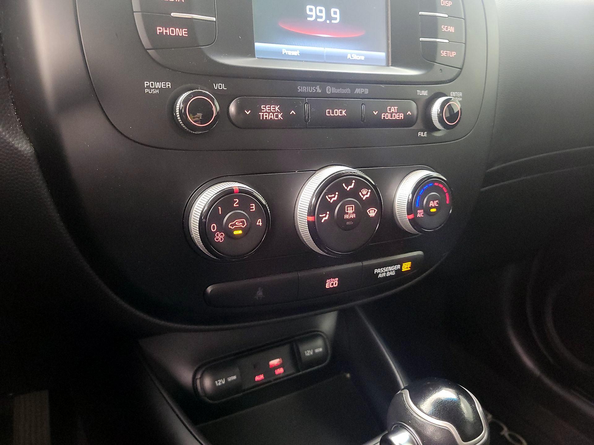 Thumbnail: 2016 Kia Soul - 16