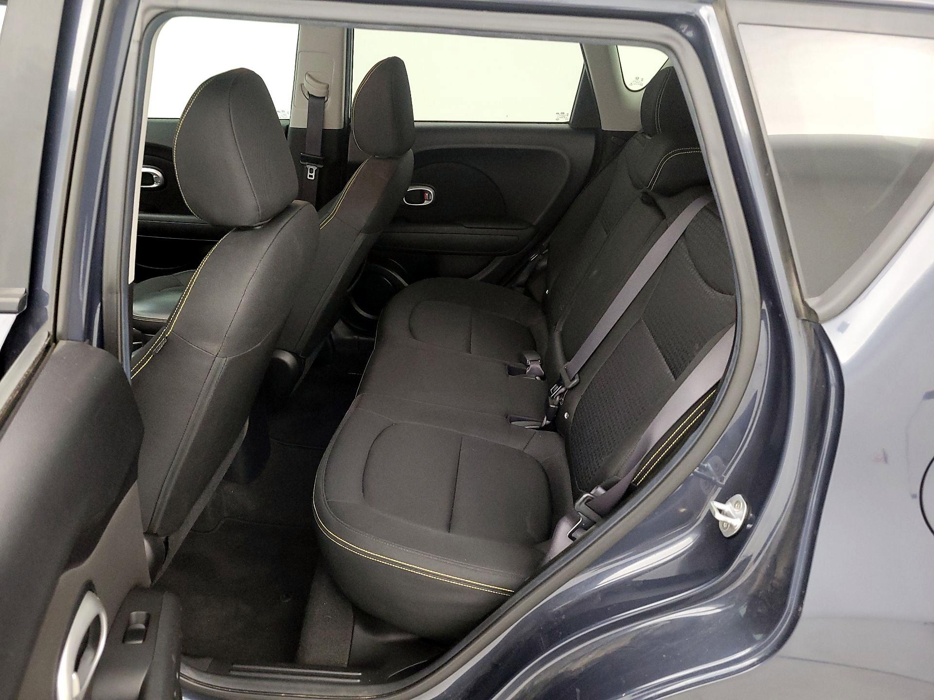 Thumbnail: 2016 Kia Soul - 19