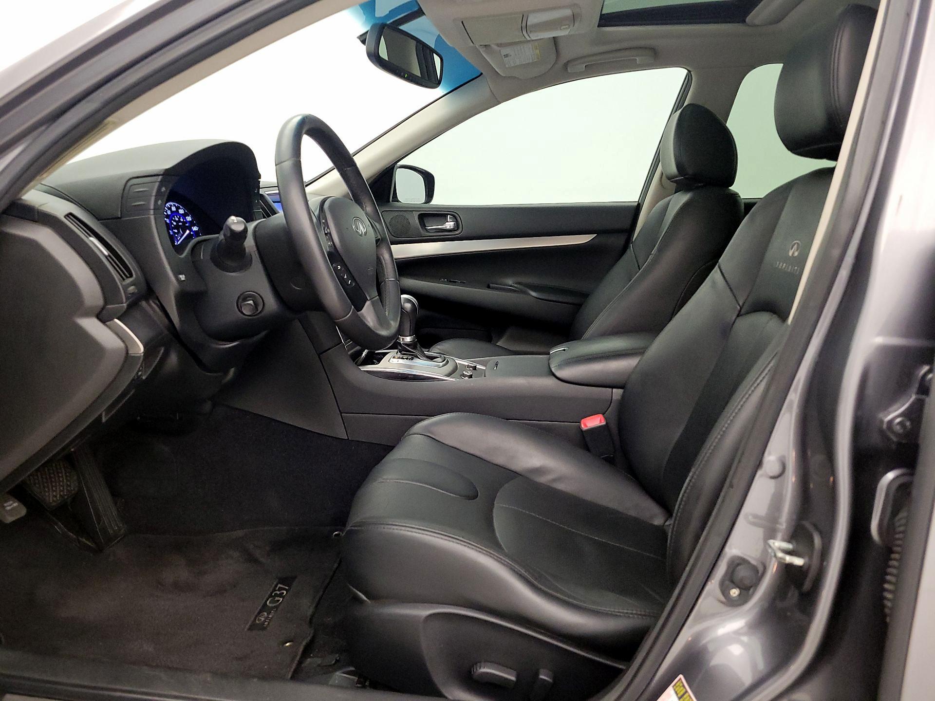 Thumbnail: 2013 INFINITI G37 - 11