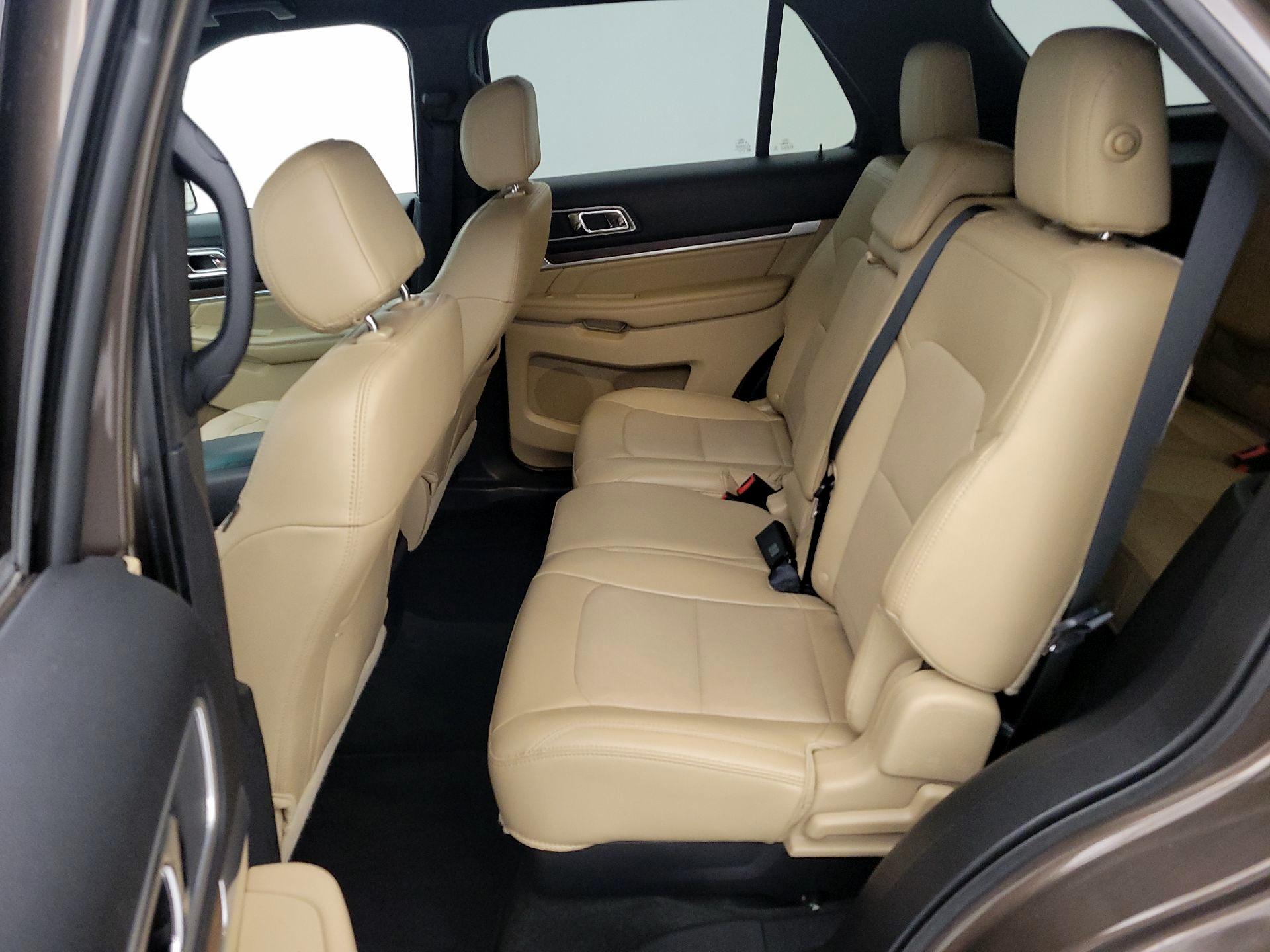 Thumbnail: 2016 Ford Explorer - 20