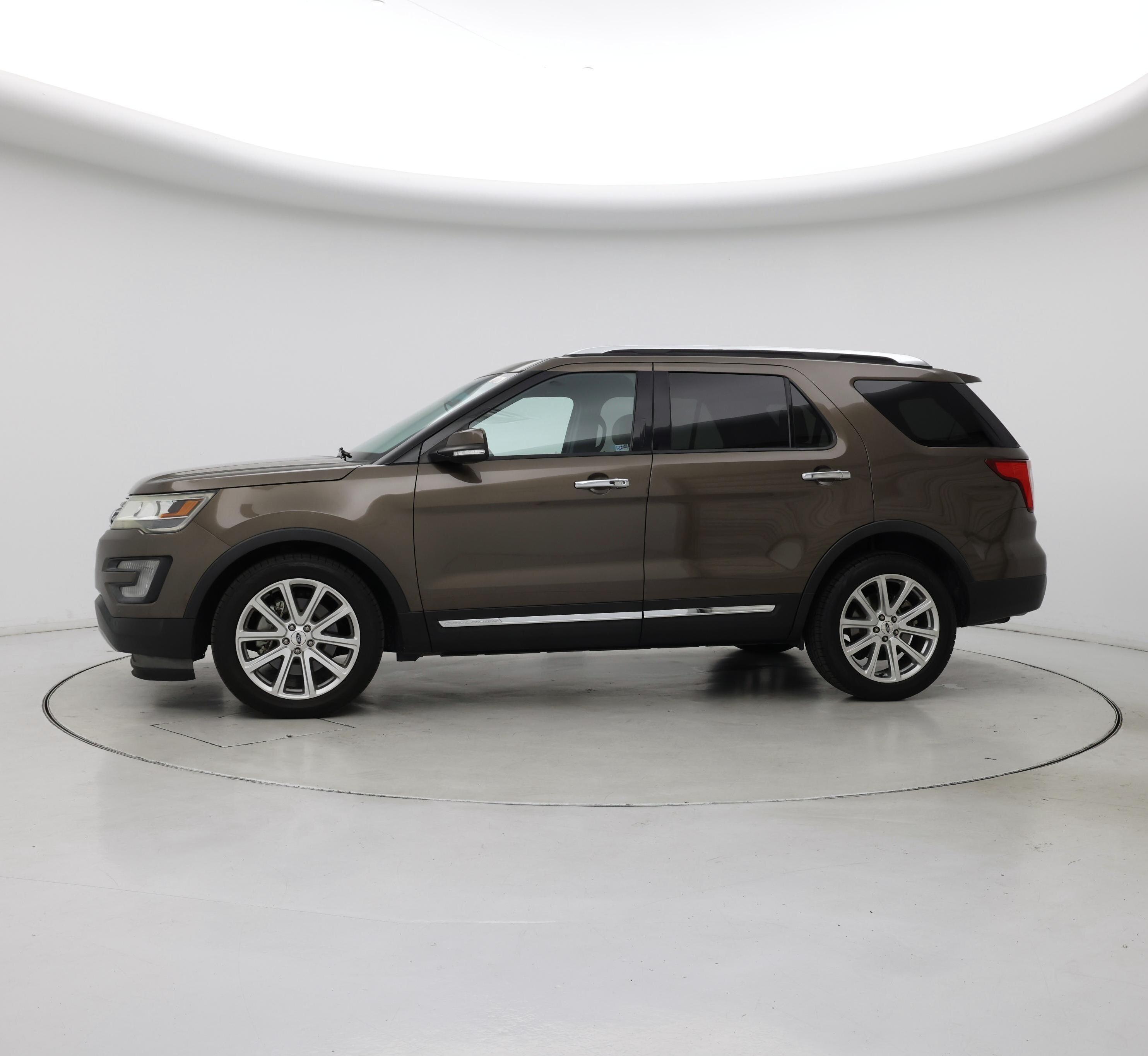 Thumbnail: 2016 Ford Explorer - 3