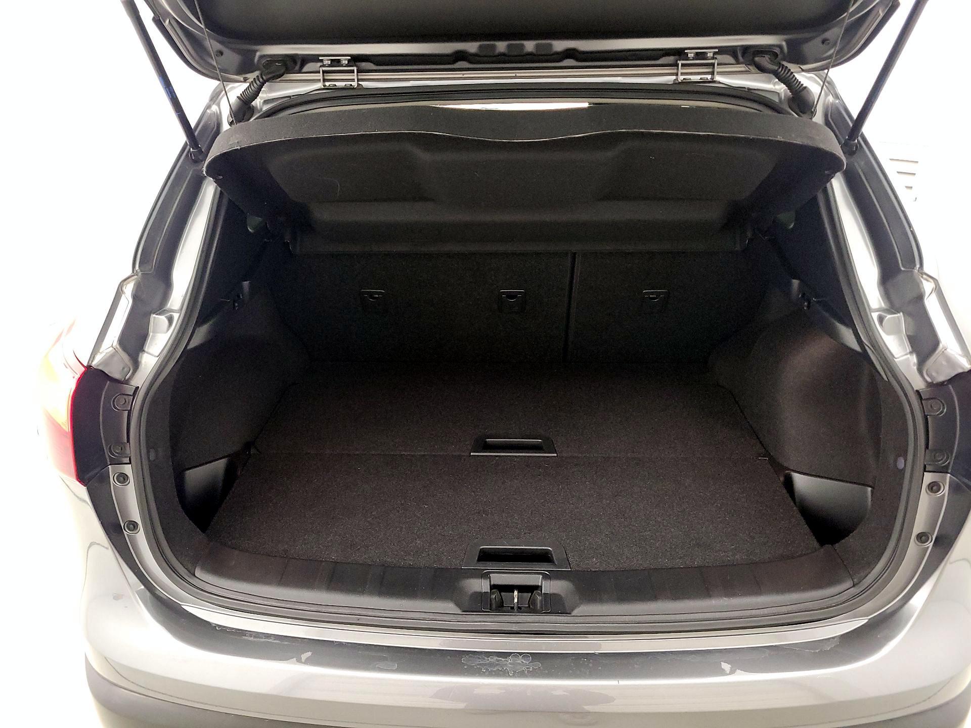 Thumbnail: 2019 Nissan Rogue Sport - 20