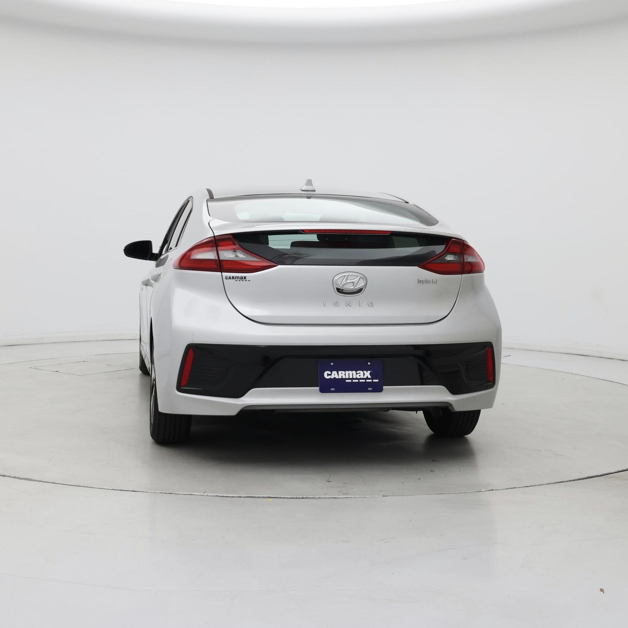 Thumbnail: 2017 Hyundai Ioniq - 6