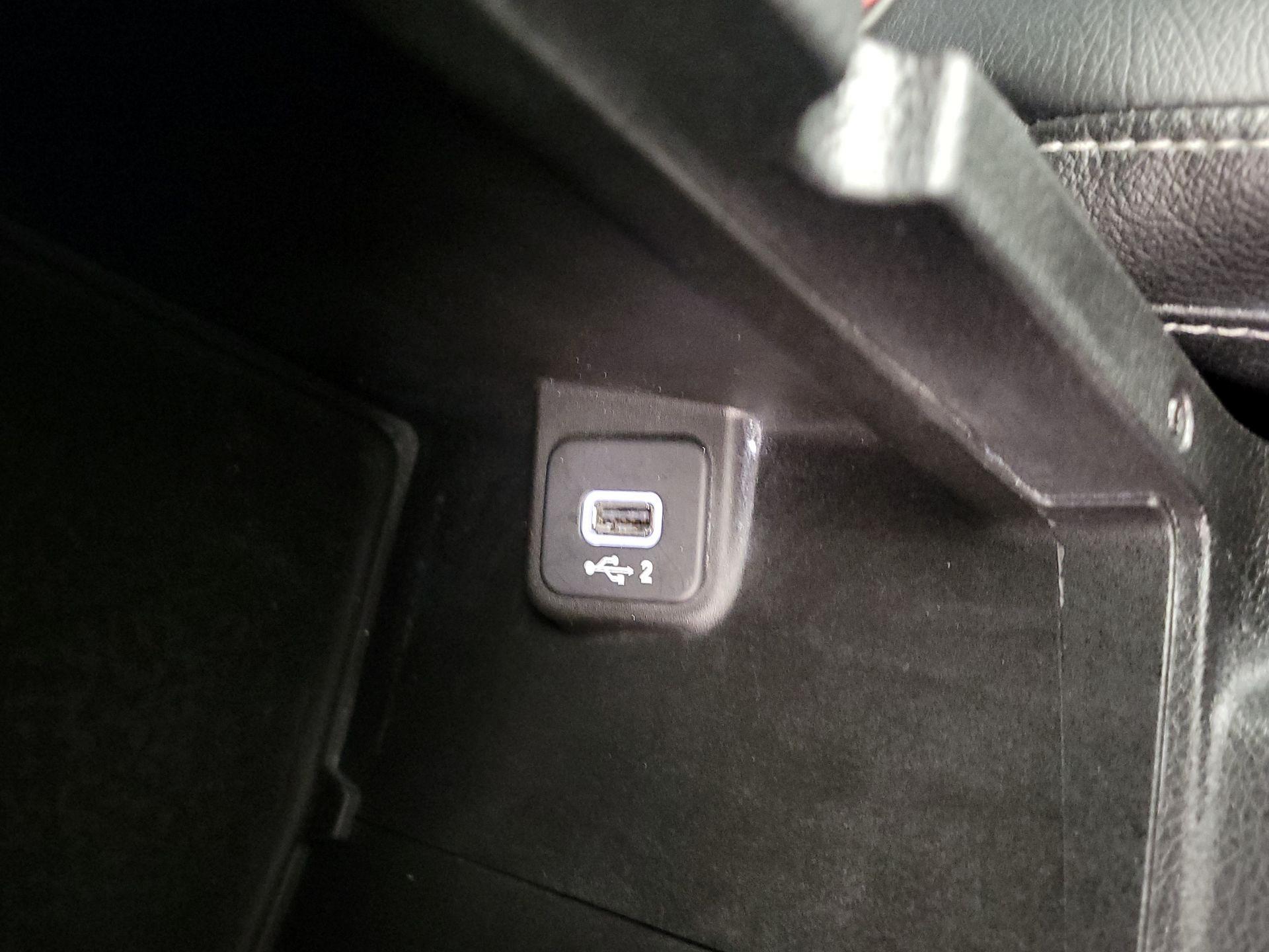 Thumbnail: 2019 Jeep Wrangler - 18