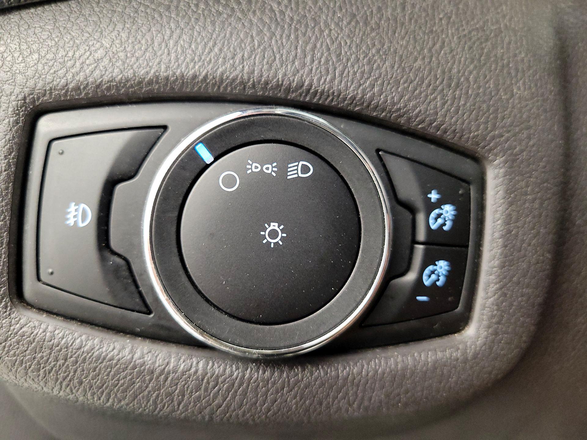 Thumbnail: 2018 Ford Transit Series - 13