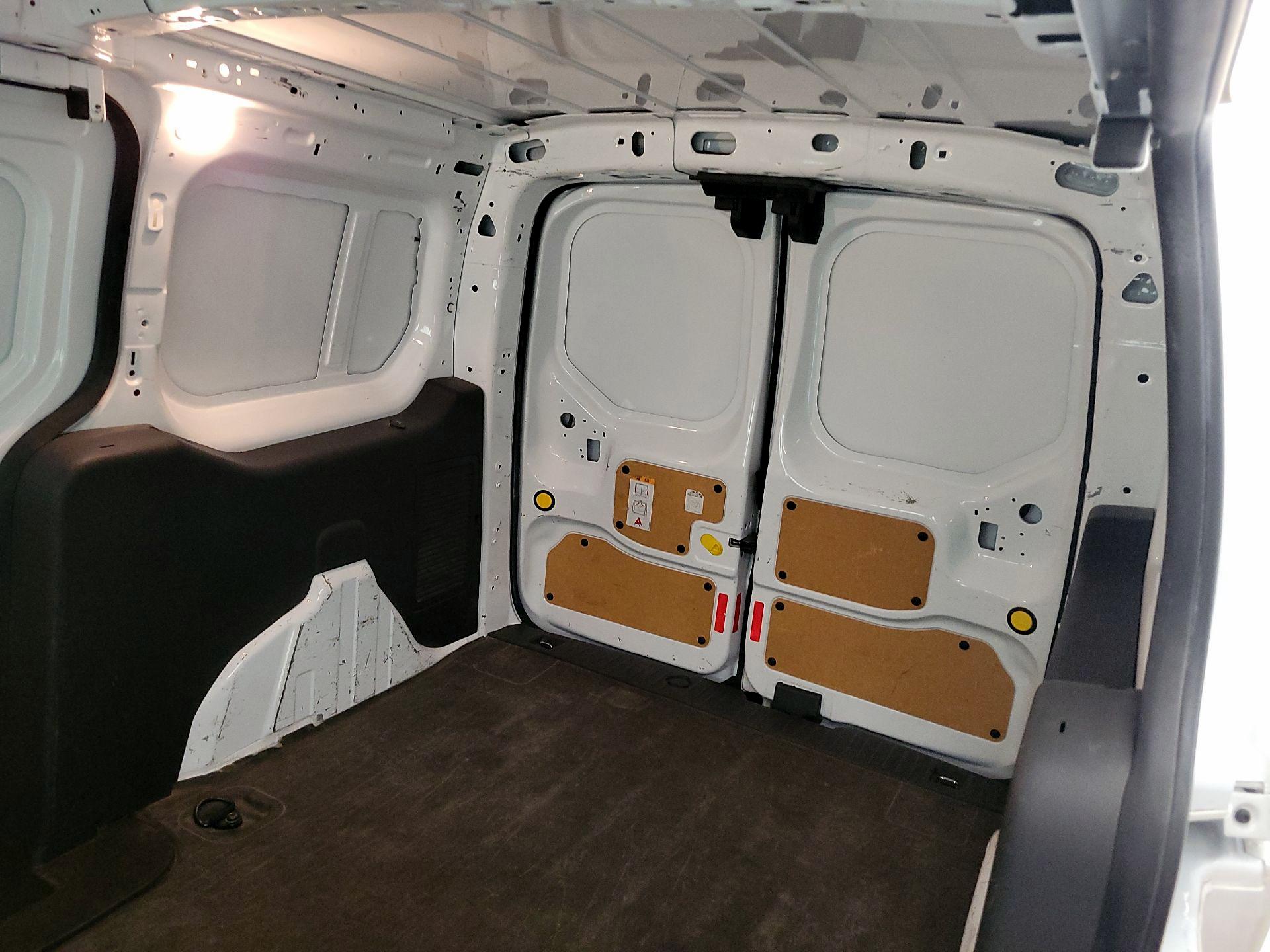 Thumbnail: 2018 Ford Transit Series - 19