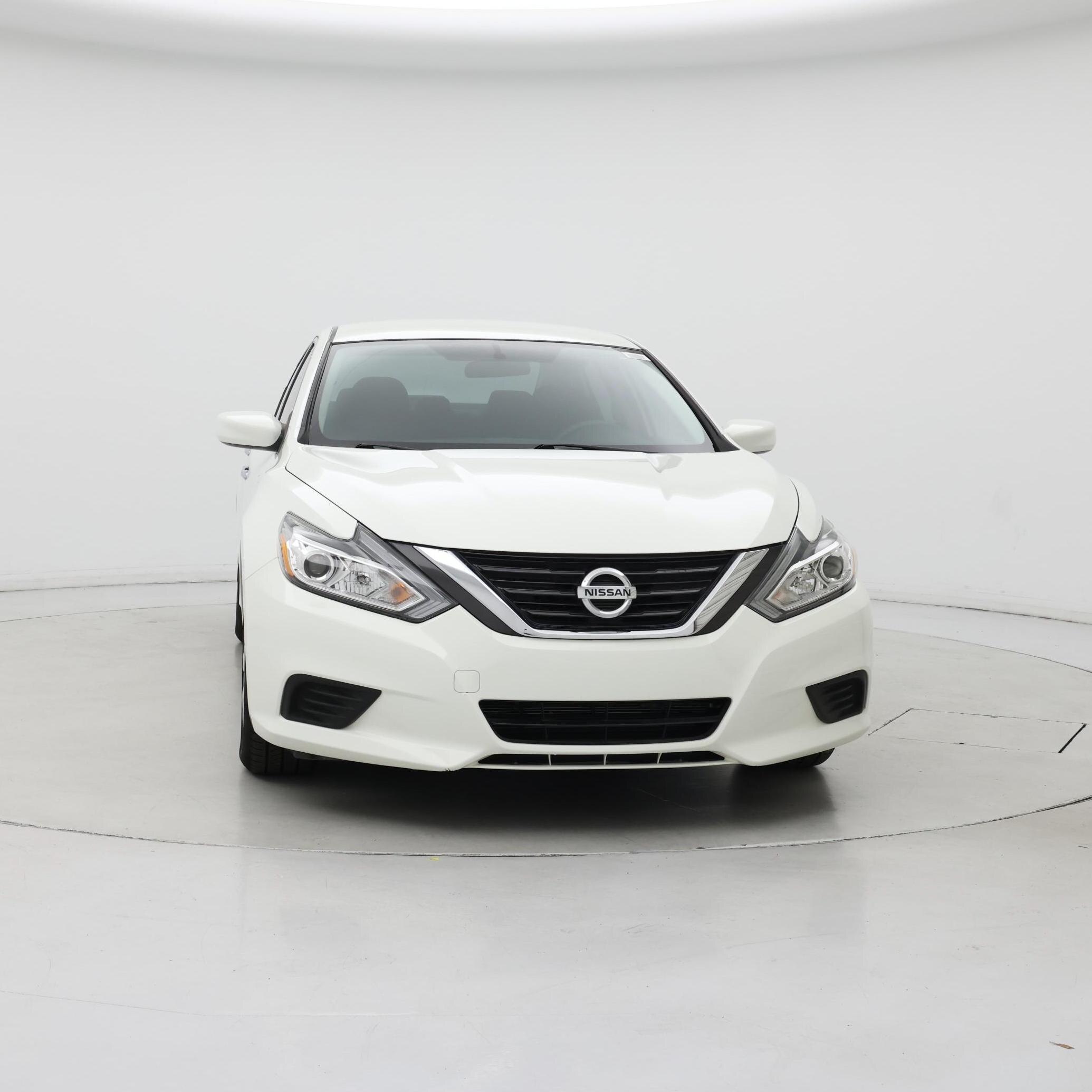 Thumbnail: 2016 Nissan Altima - 5