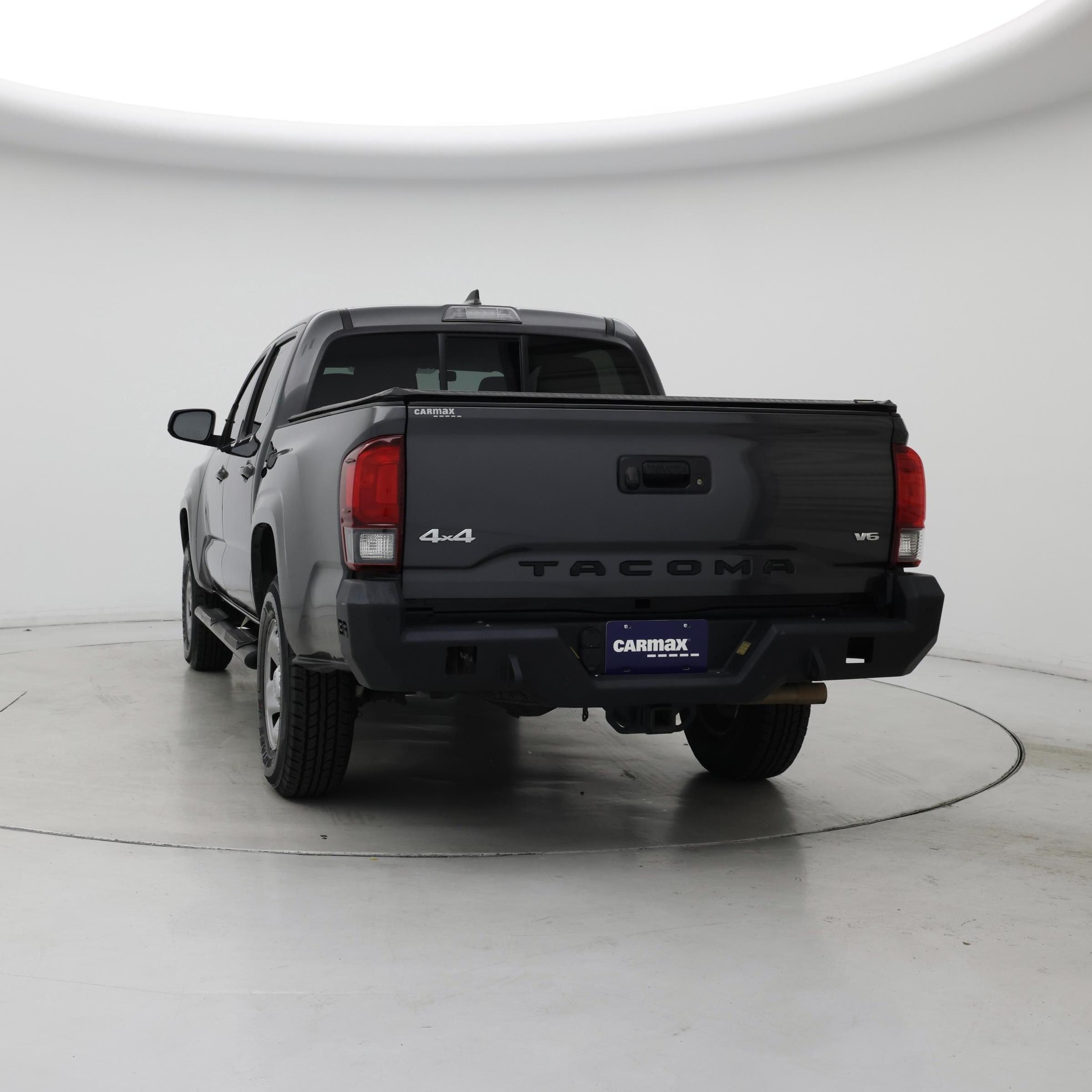 Thumbnail: 2019 Toyota Tacoma - 6