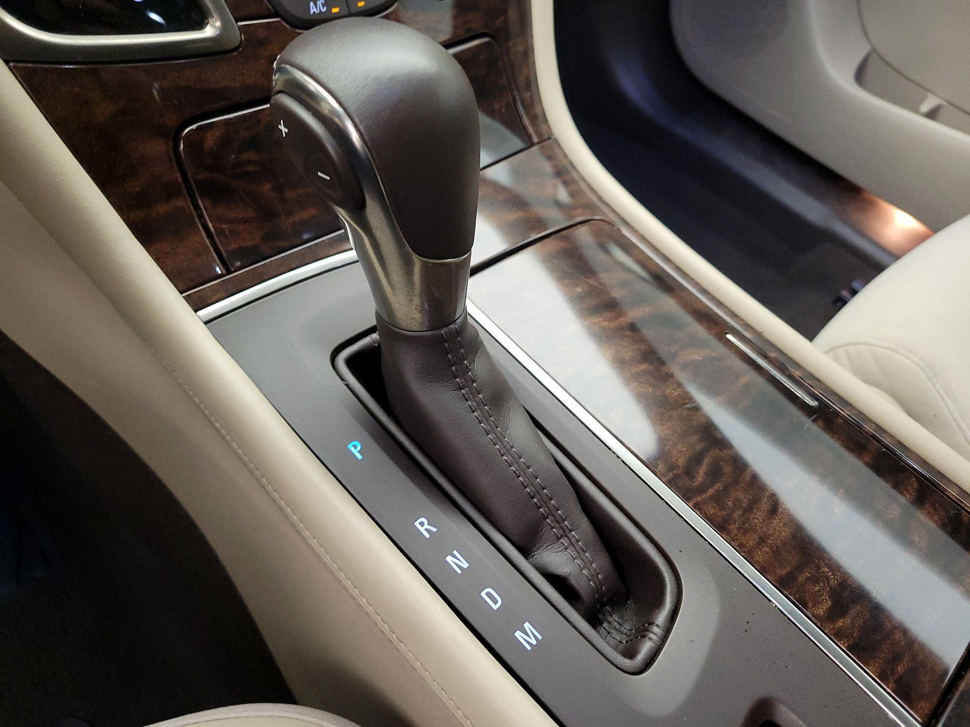 Thumbnail: 2016 Buick LaCrosse - 17