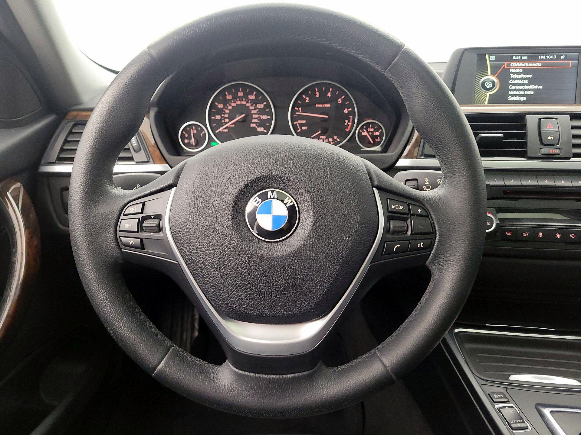 Thumbnail: 2014 BMW 3 Series - 10
