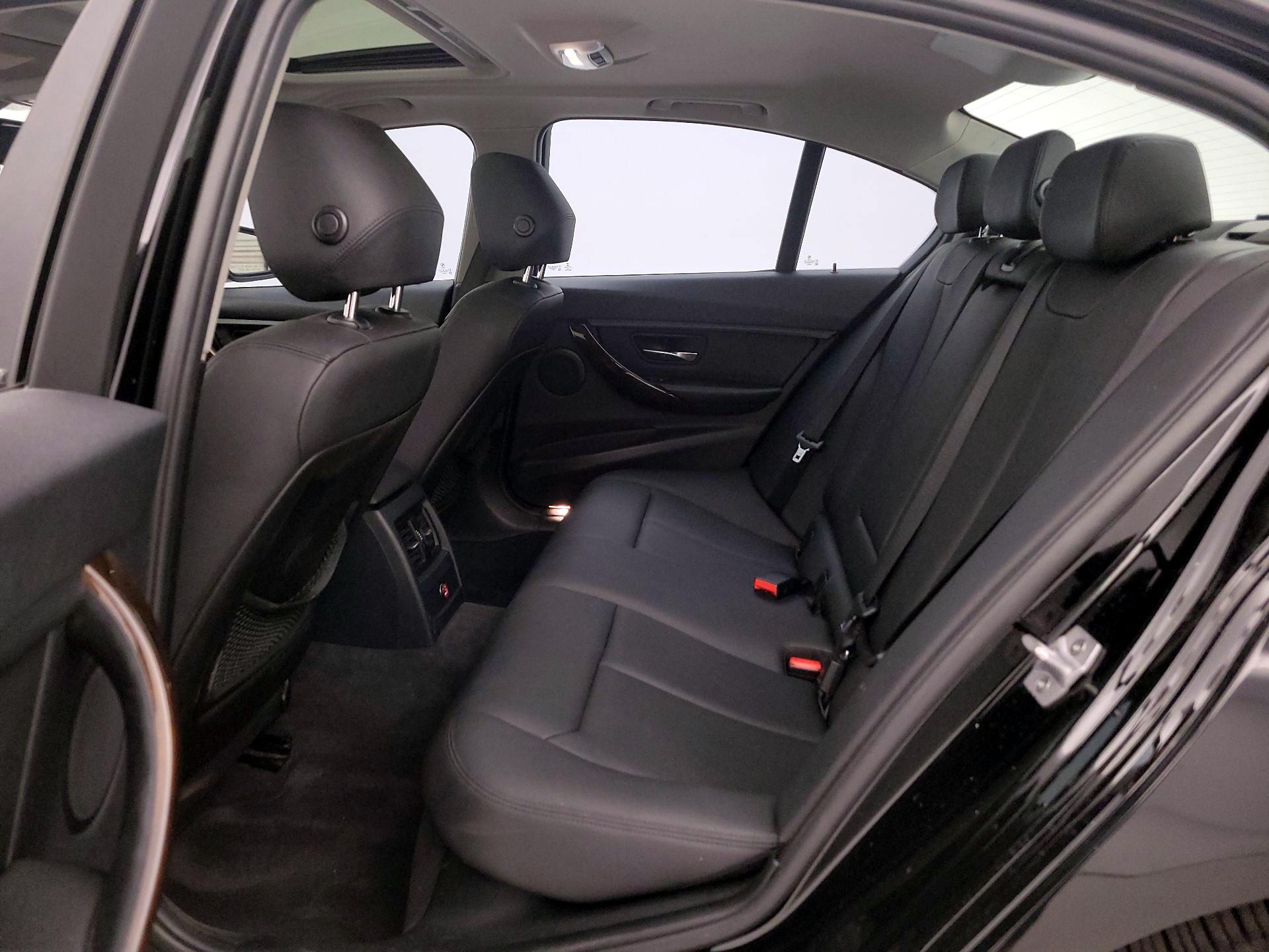 Thumbnail: 2014 BMW 3 Series - 20