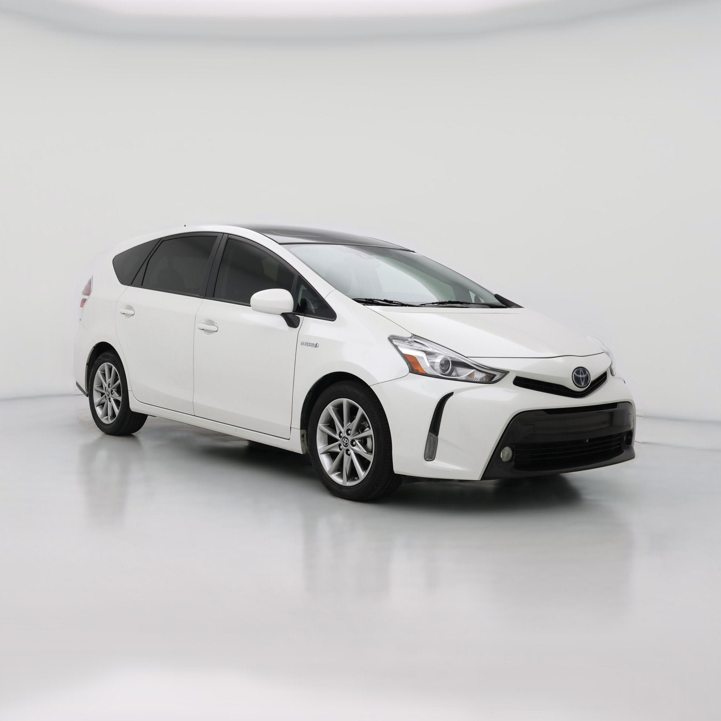 Thumbnail: 2017 Toyota Prius v - 1