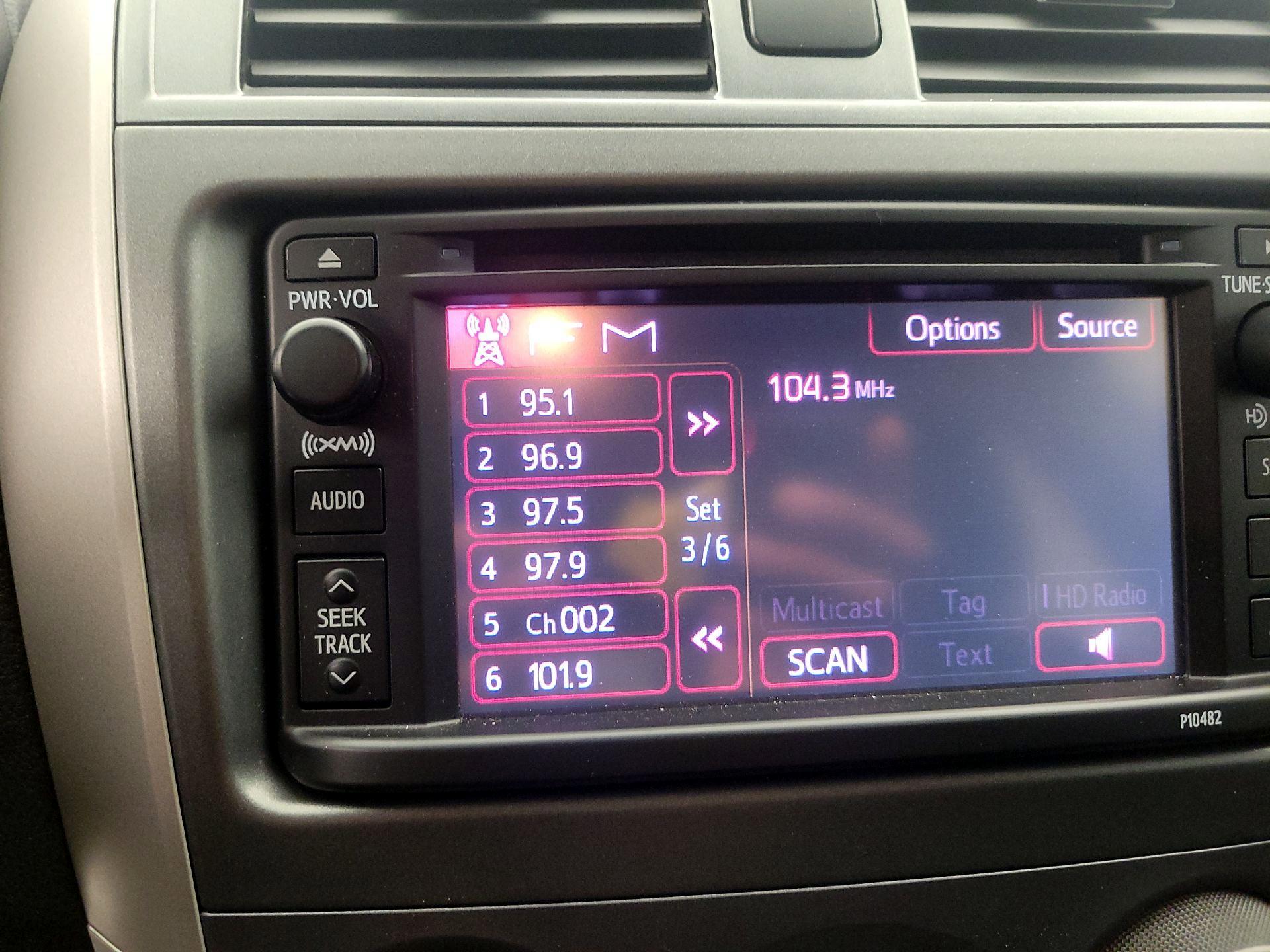 Thumbnail: 2013 Toyota Corolla - 15