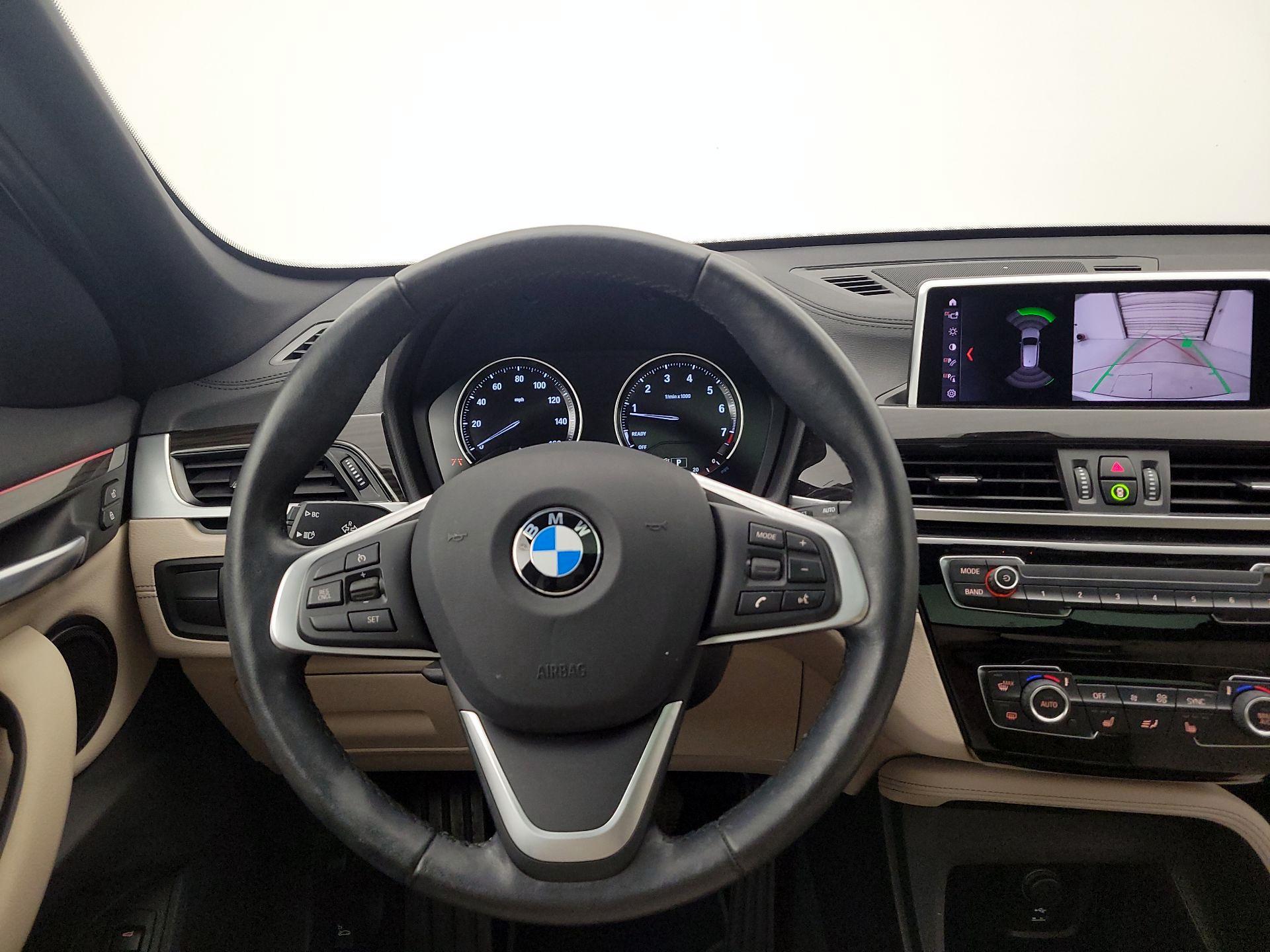 Thumbnail: 2021 BMW X1 - 10