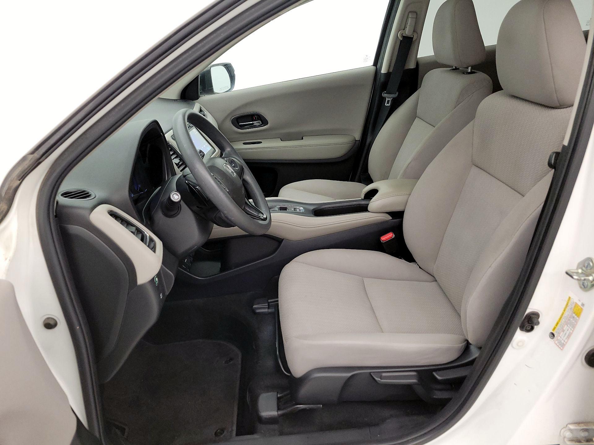 Thumbnail: 2018 Honda HR-V - 11