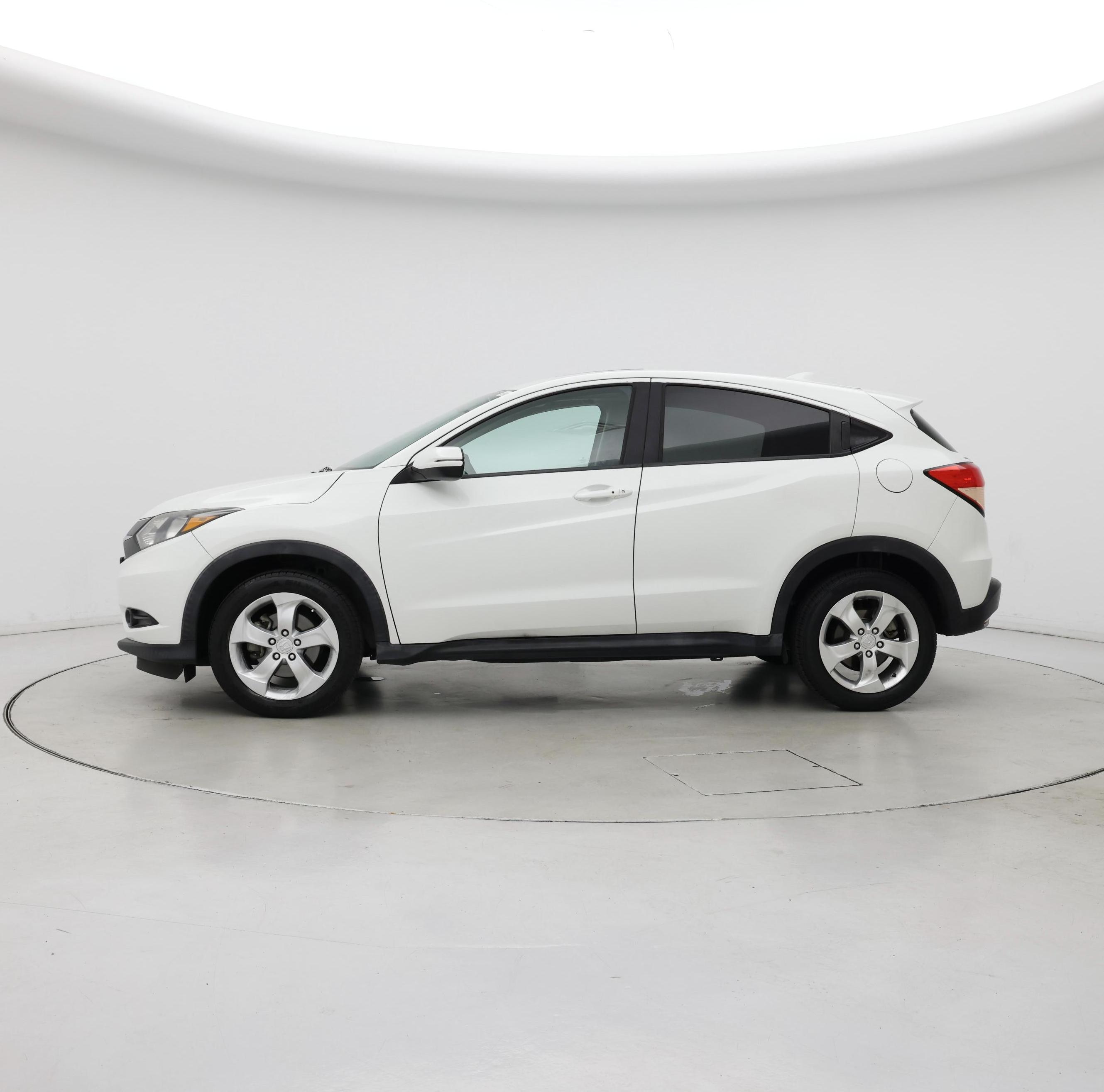 Thumbnail: 2018 Honda HR-V - 3